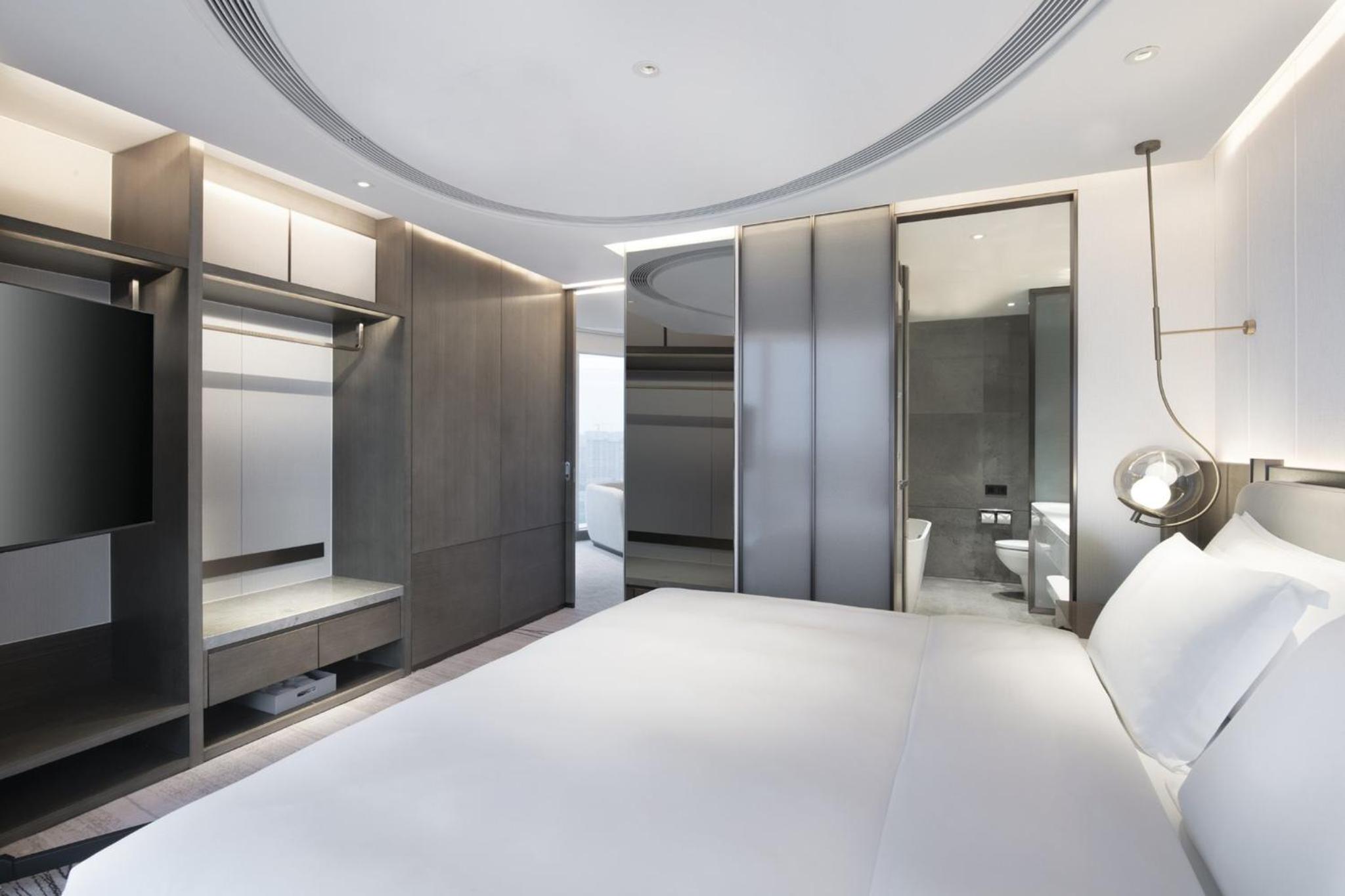 Junior King Suite - Photo 1