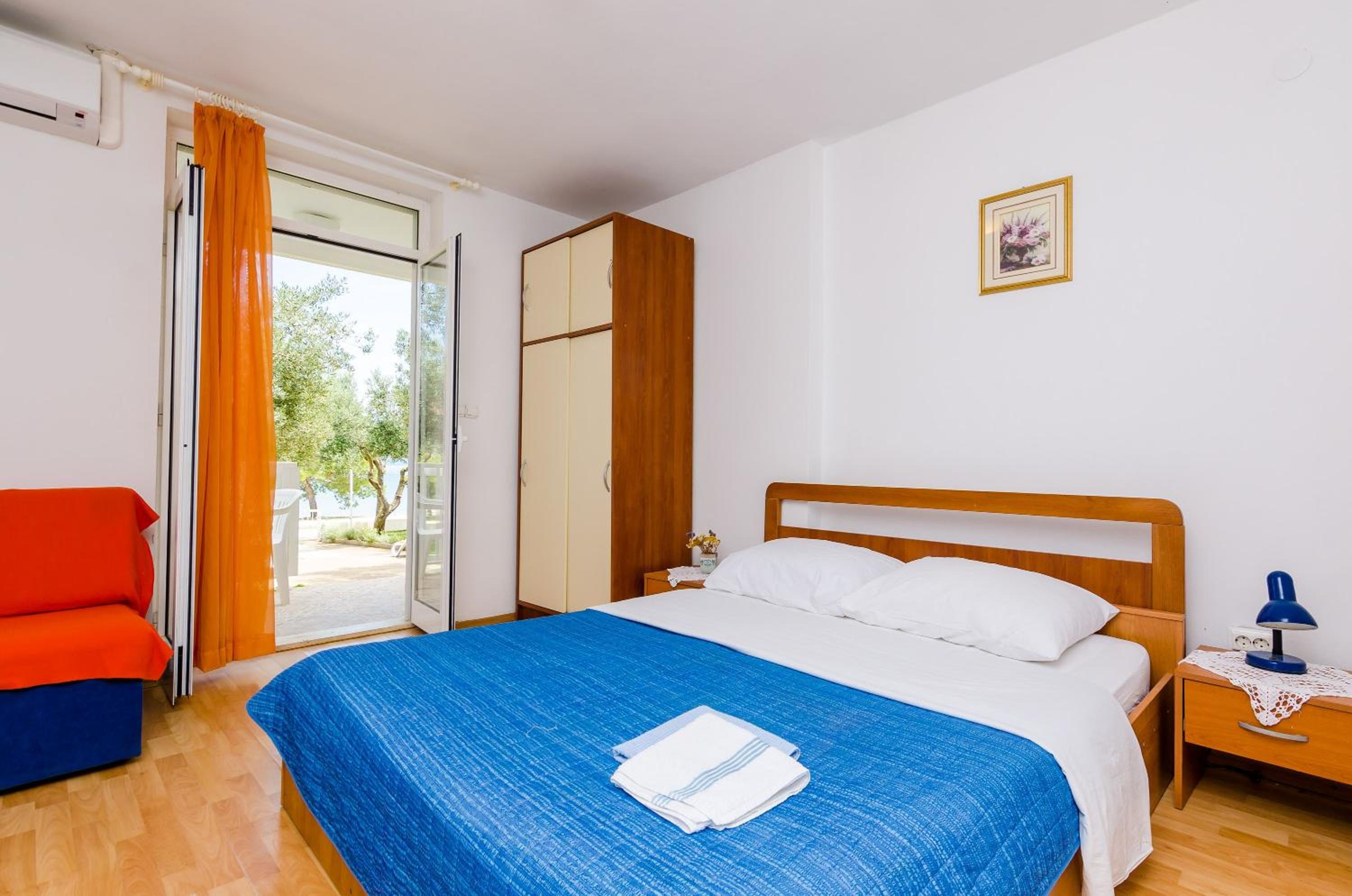 Standard Studio Apartment with Terrace and Sea View