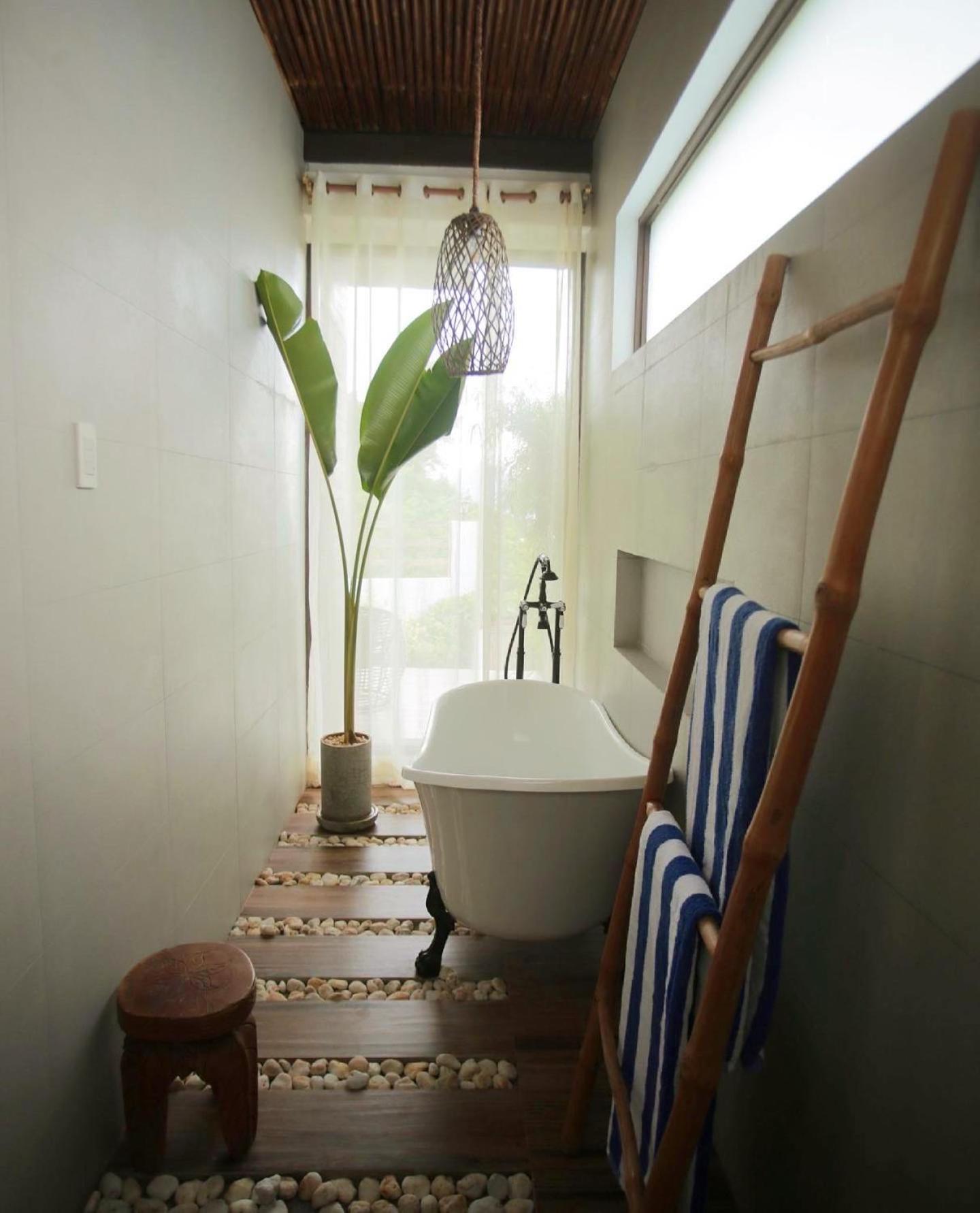 Deluxe Bungalow with Sea View - Photo 7
