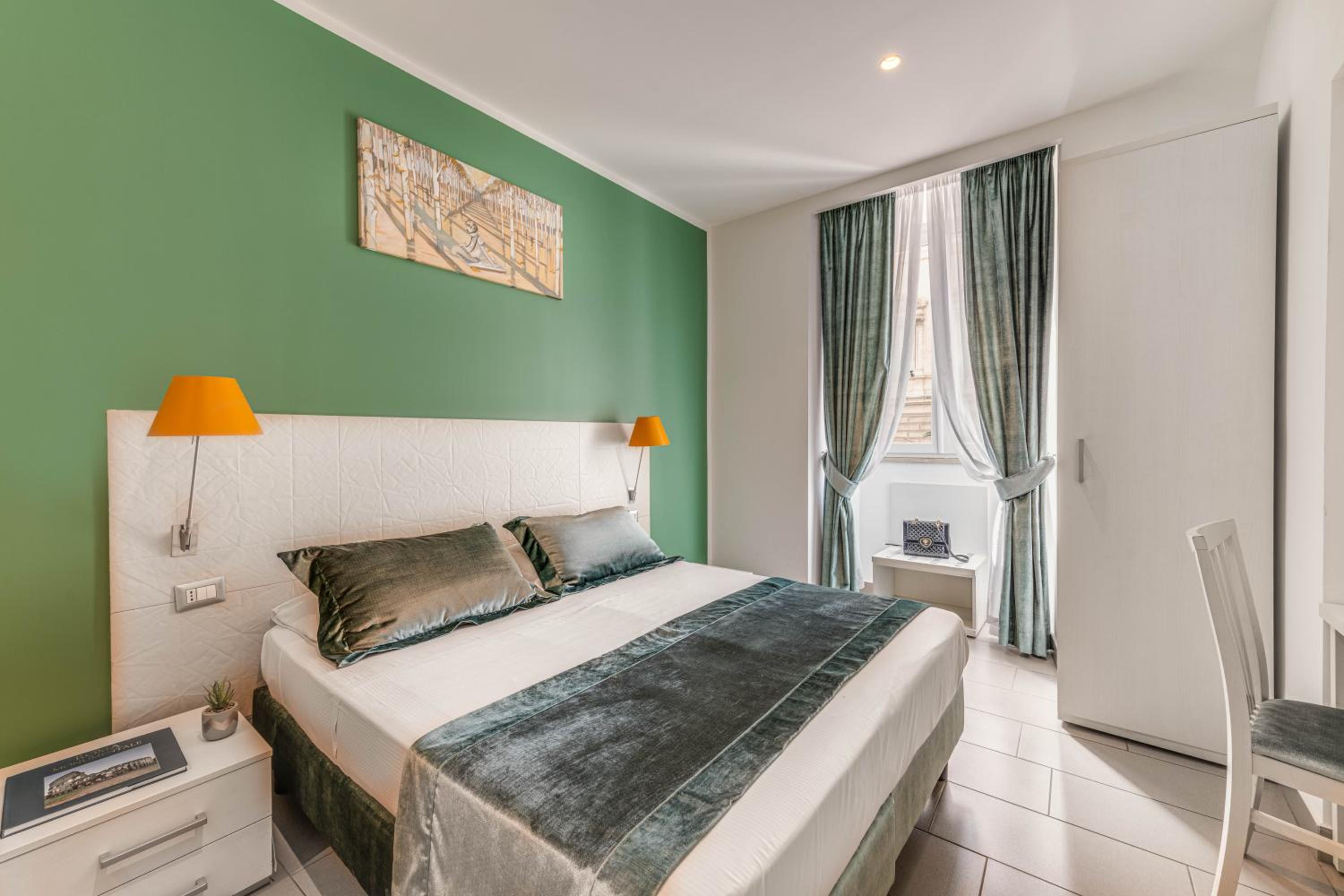 Double or Twin Room thumbnail 6