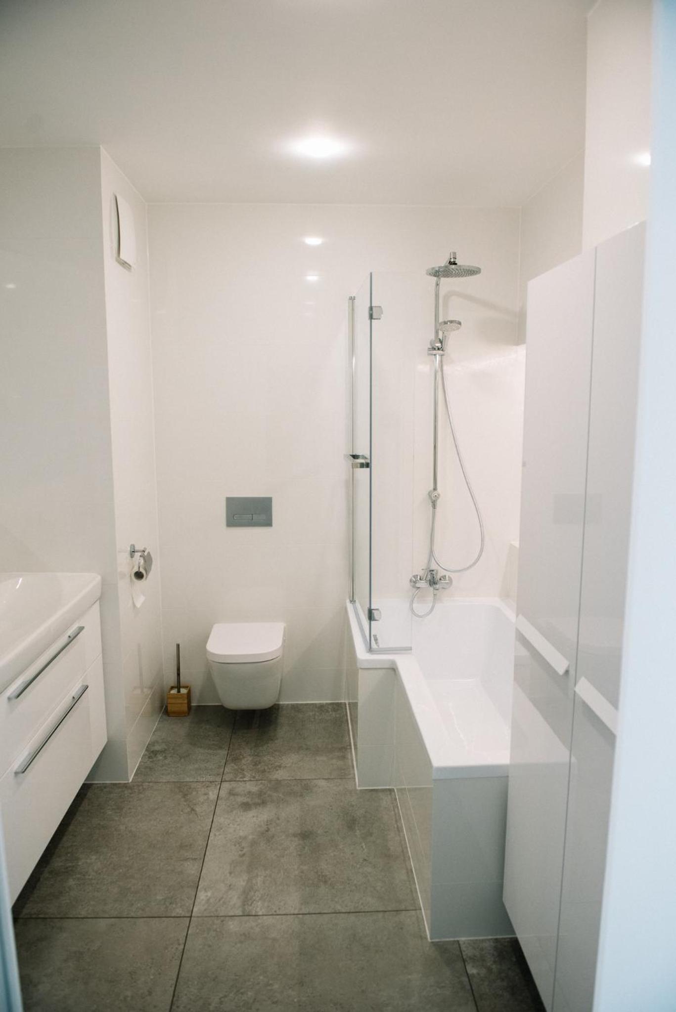 Two-Bedroom Apartment - Photo 8