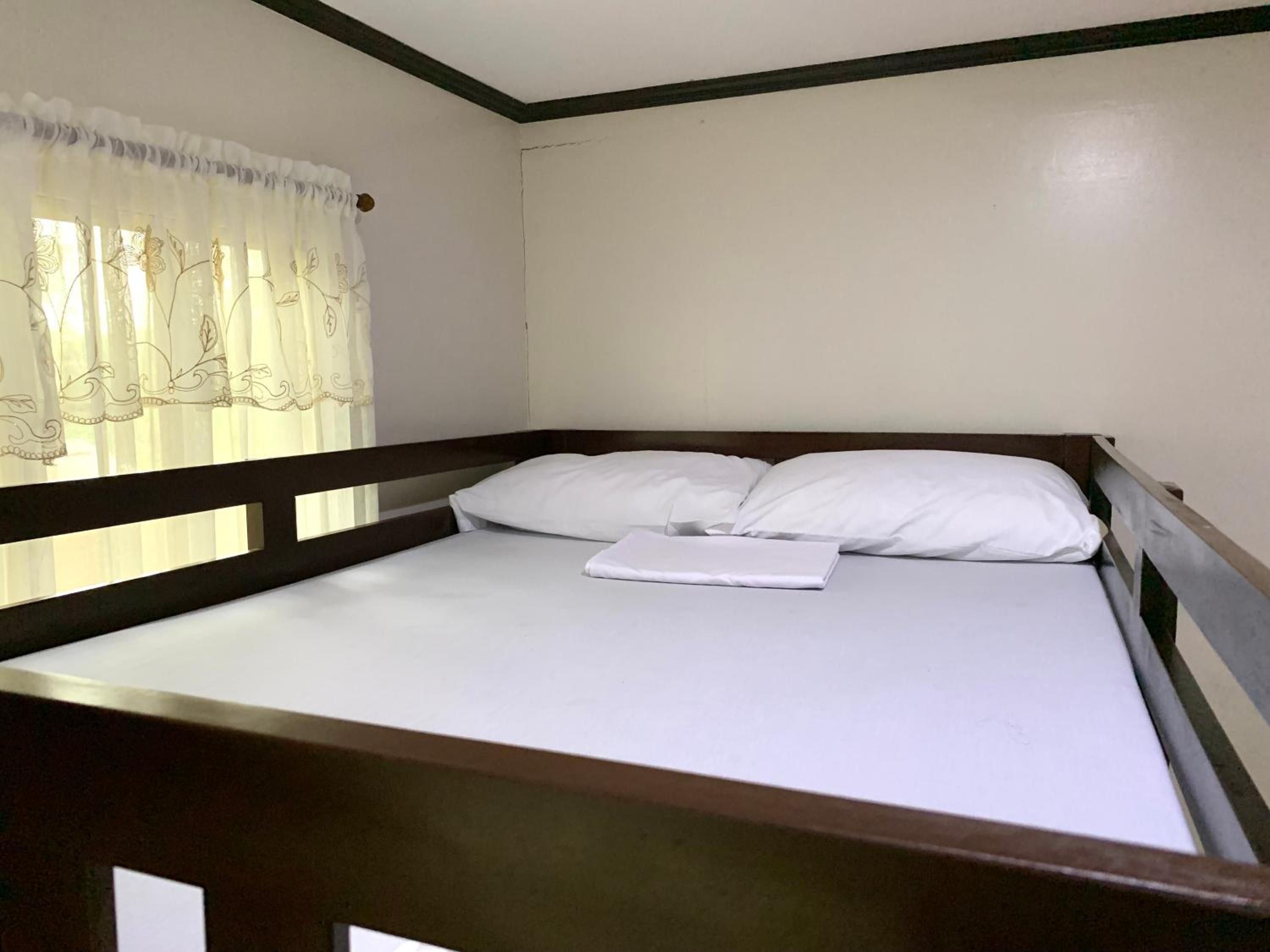 Two-Bedroom House photo 2