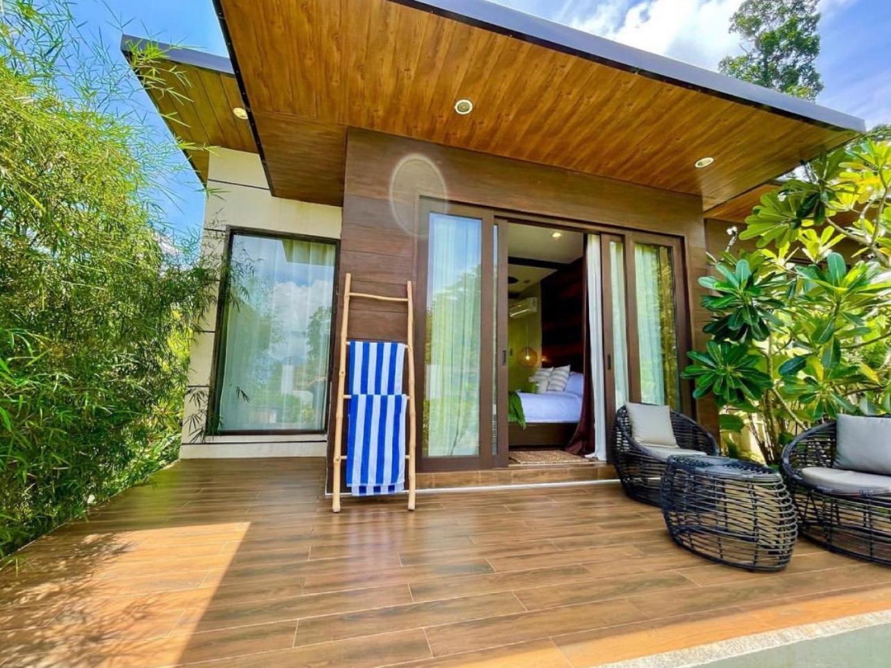 Deluxe Bungalow with Sea View - Photo 16