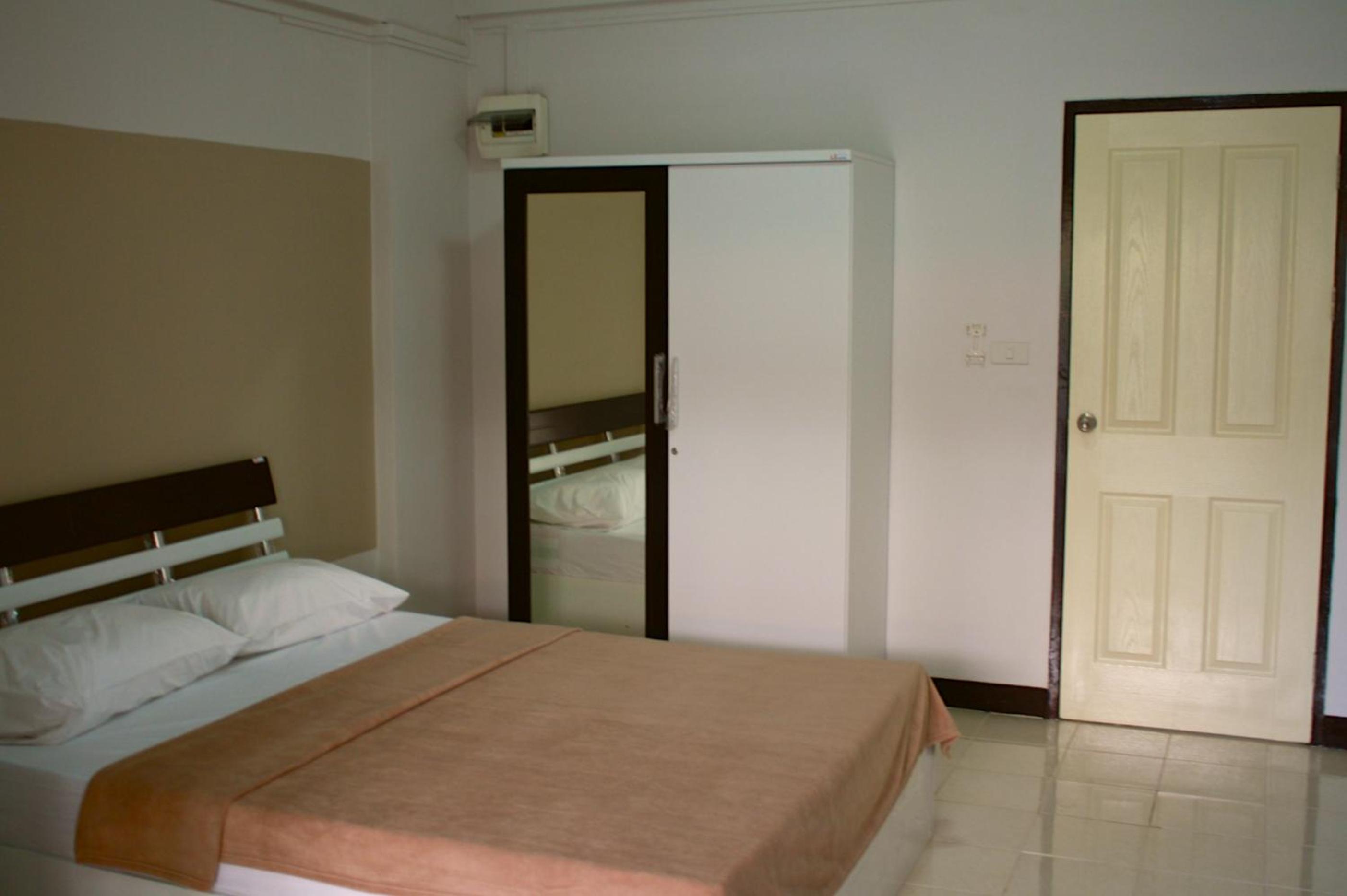 Standard Double Room - Photo 5