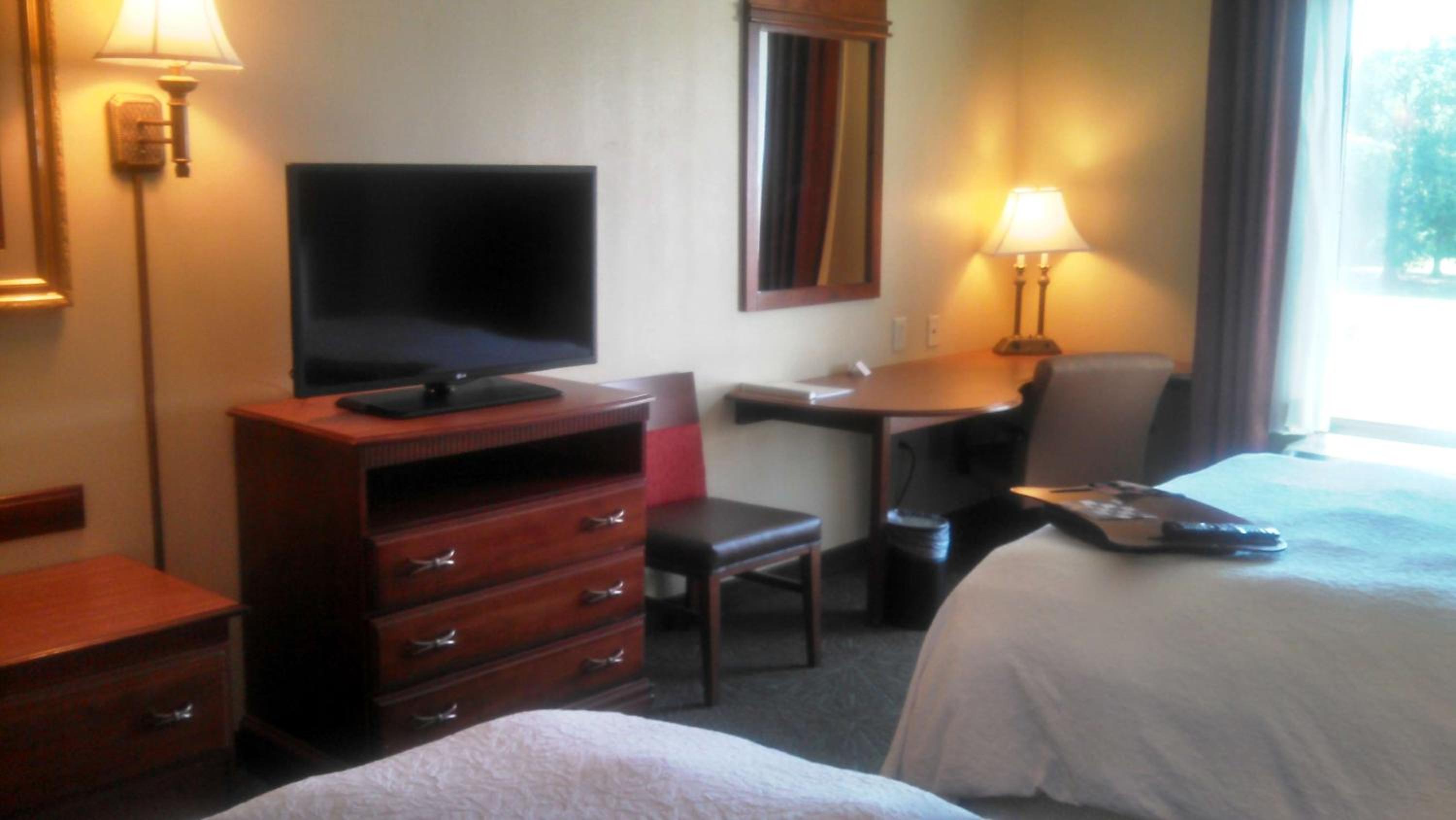 Room with Two Queen Beds - Non-Smoking