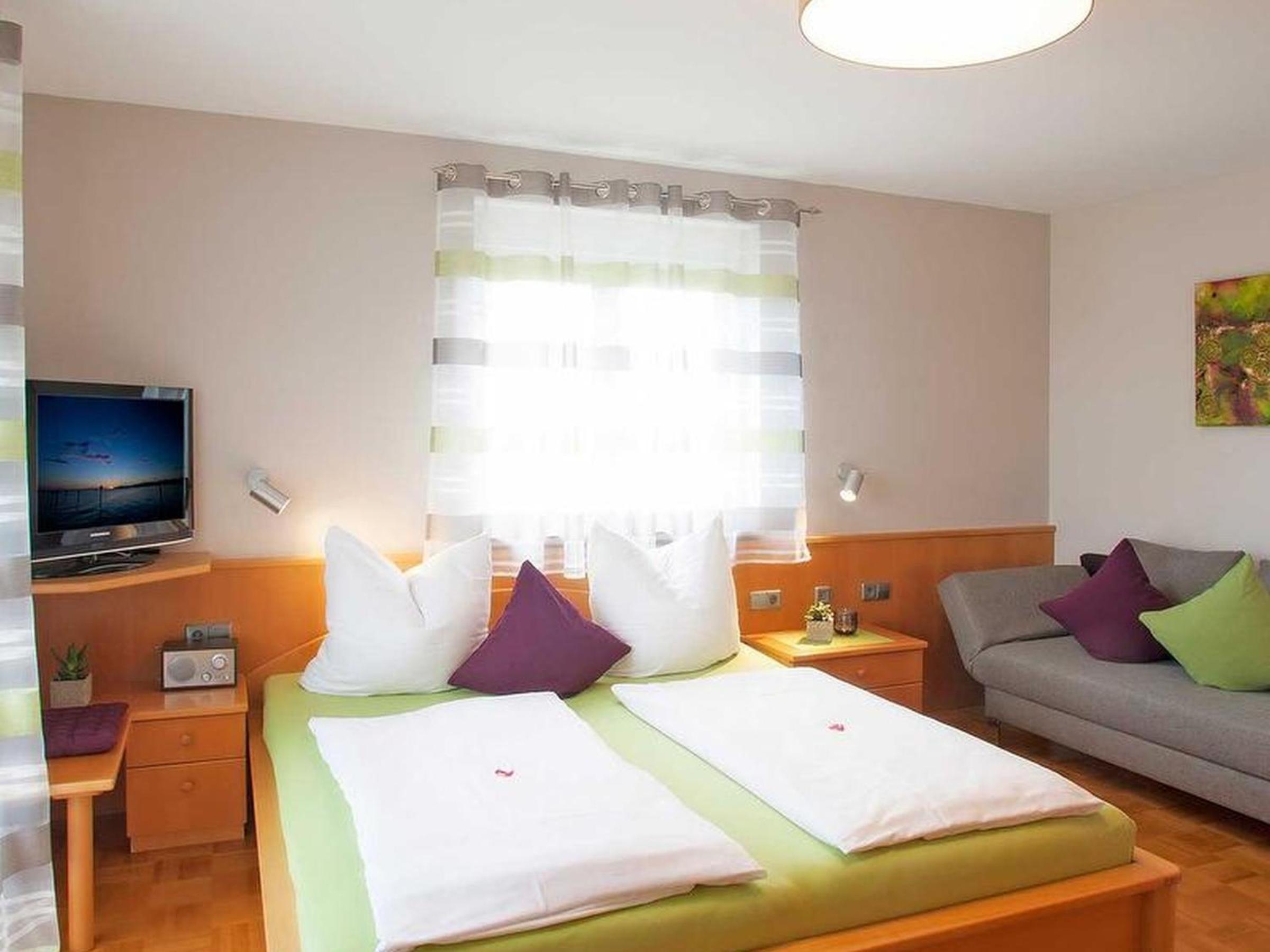 Superior One-Bedroom Apartment with Balcony