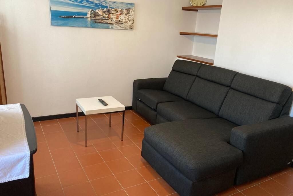 Three-Bedroom House photo 3