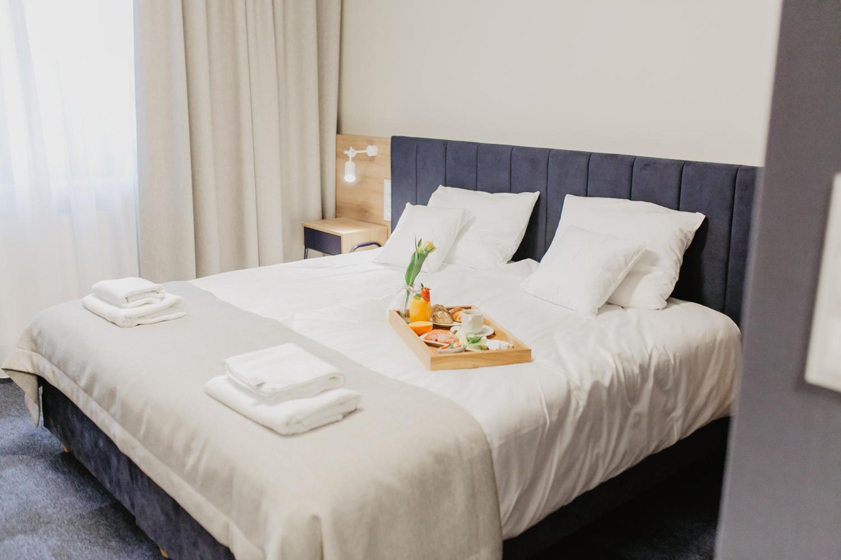Double Room - Photo 2