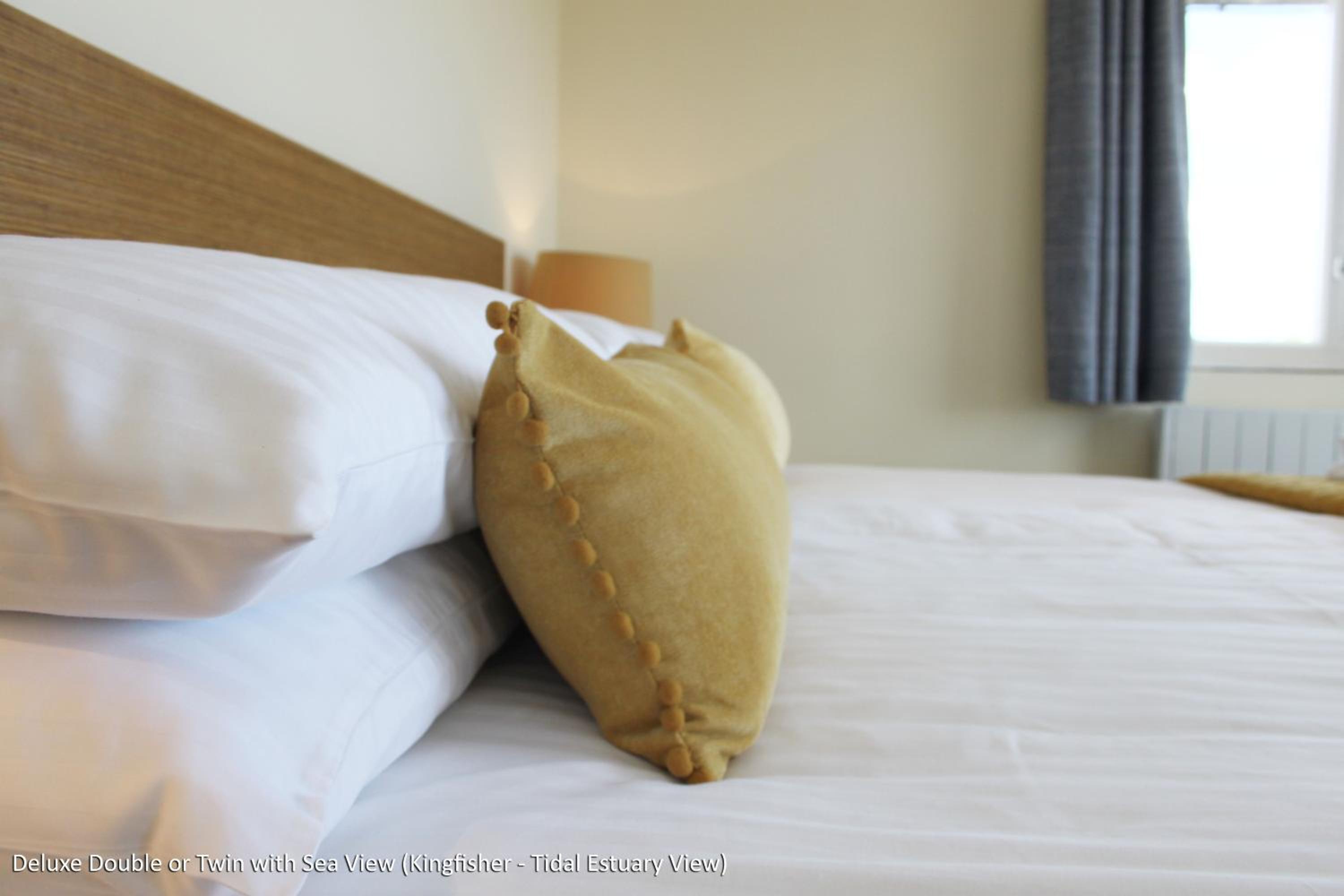 Deluxe Double or Twin Room with Sea View