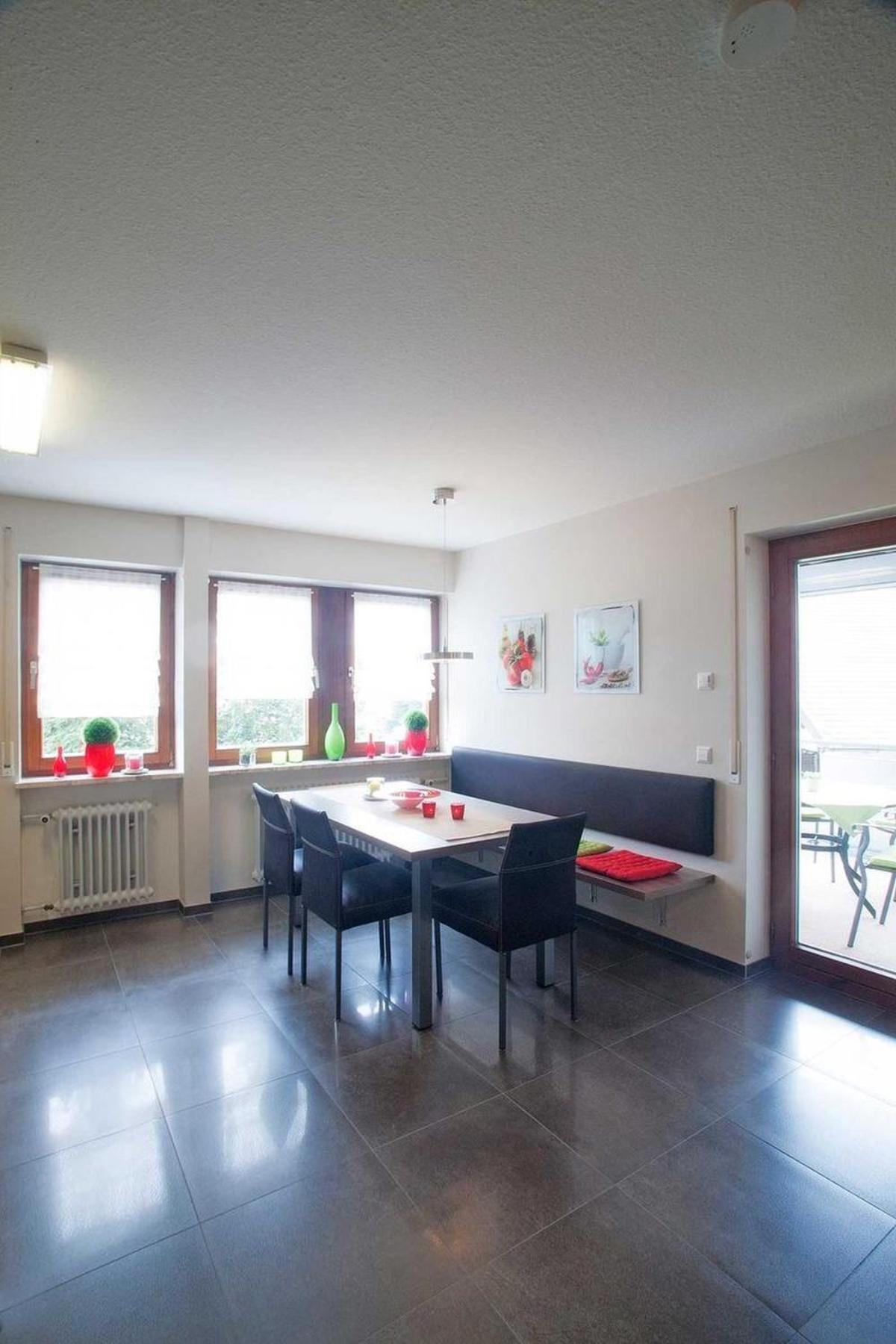 Two-Bedroom Deluxe Apartment with Garden View photo 3