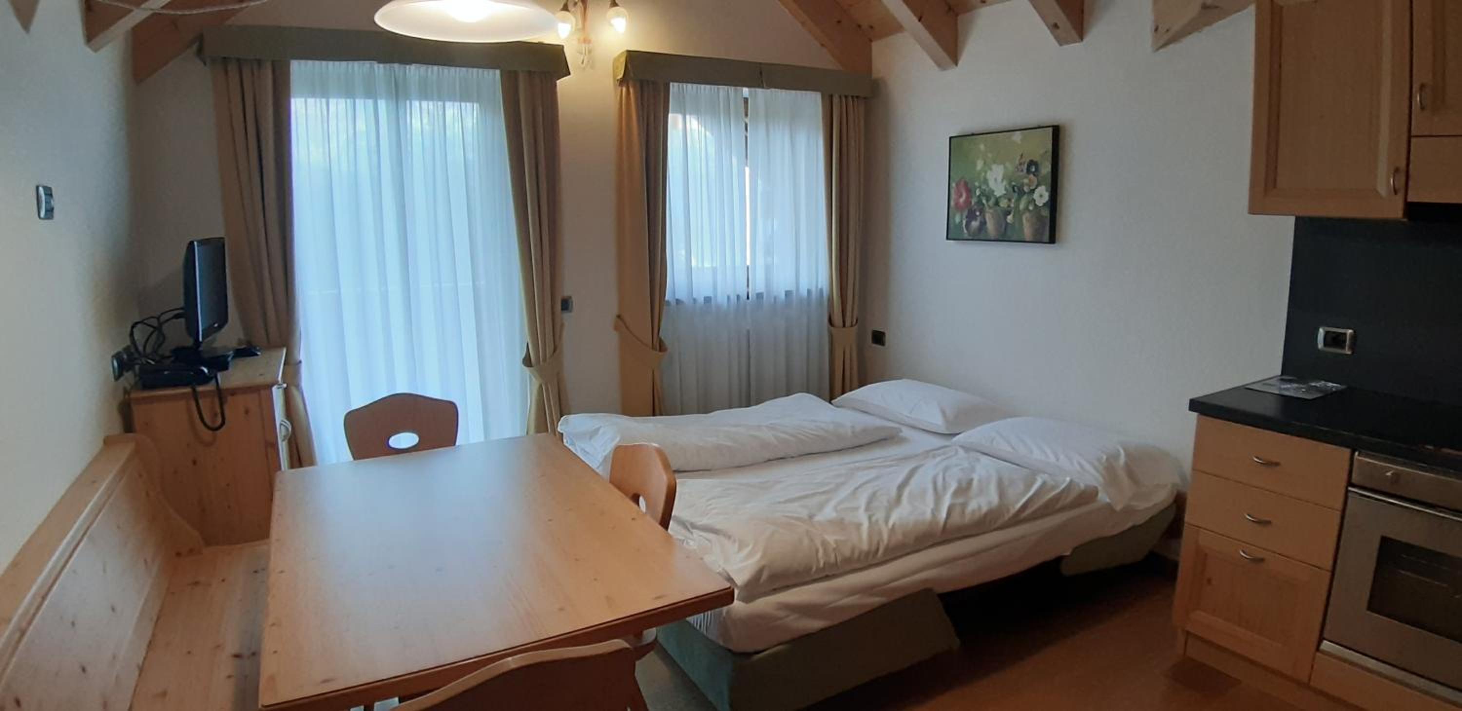 One-Bedroom Apartment - Attic