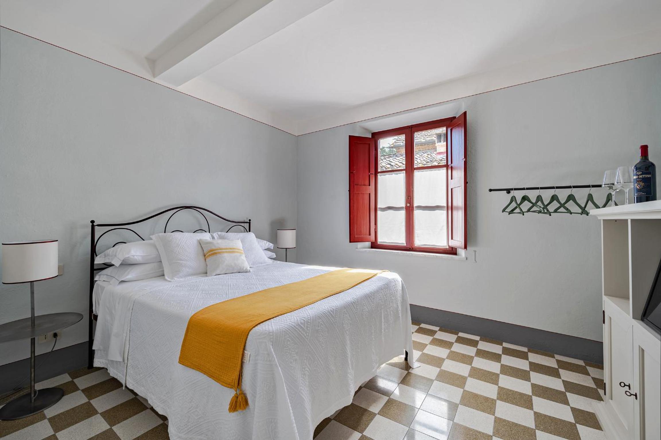 Standard Double Room - Photo 3