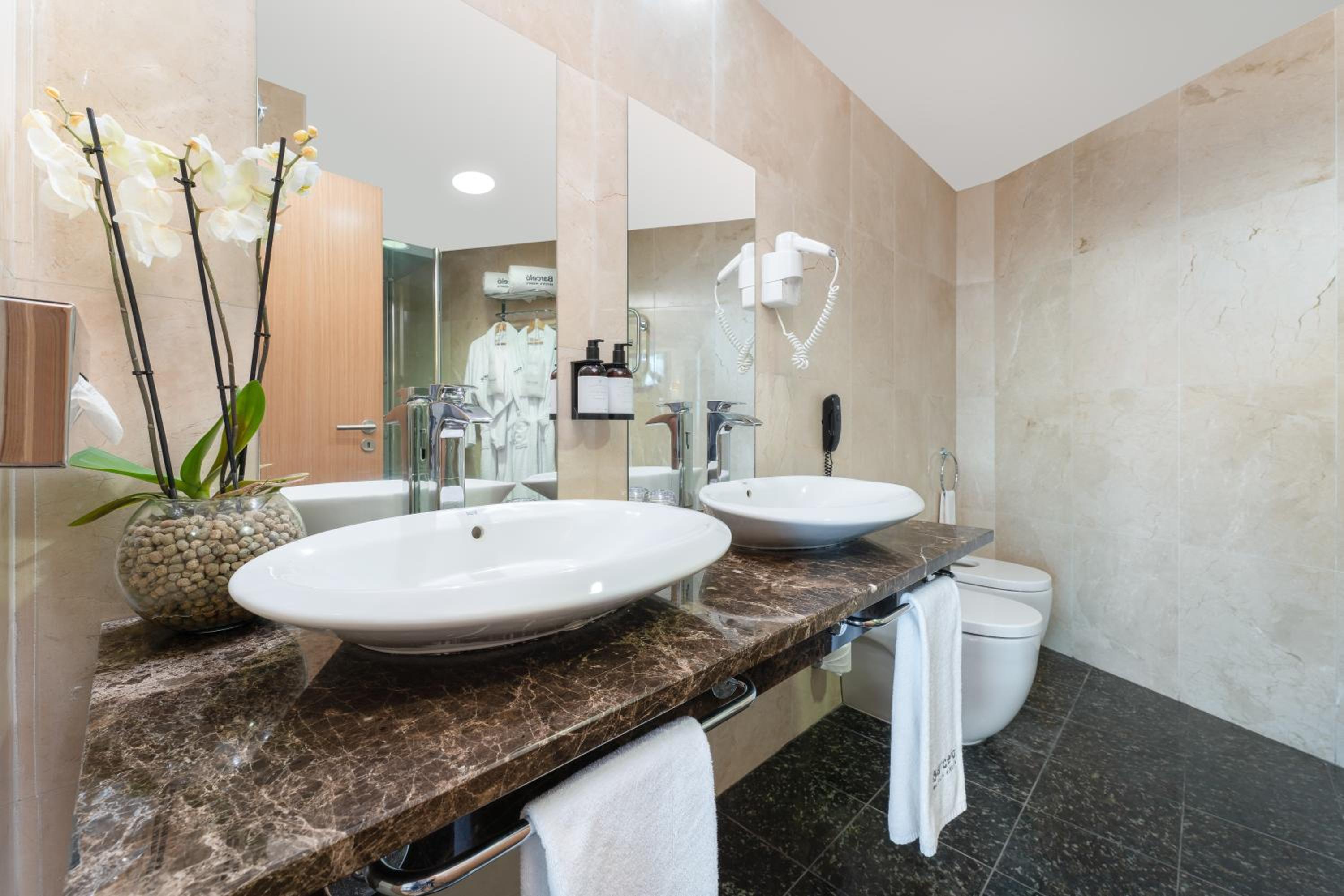 Suite with Kitchenette photo 3