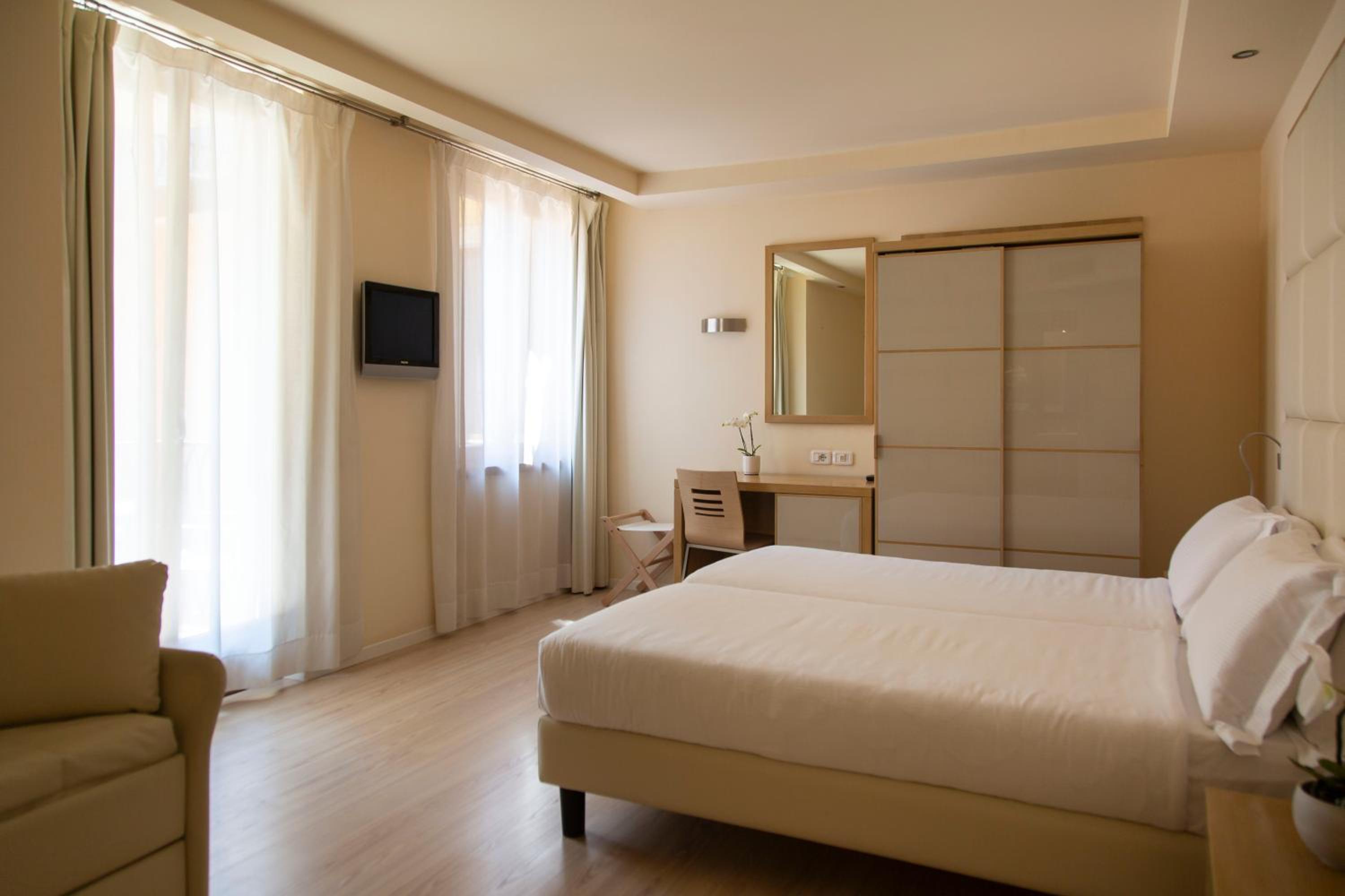 Standard Room - Photo 1