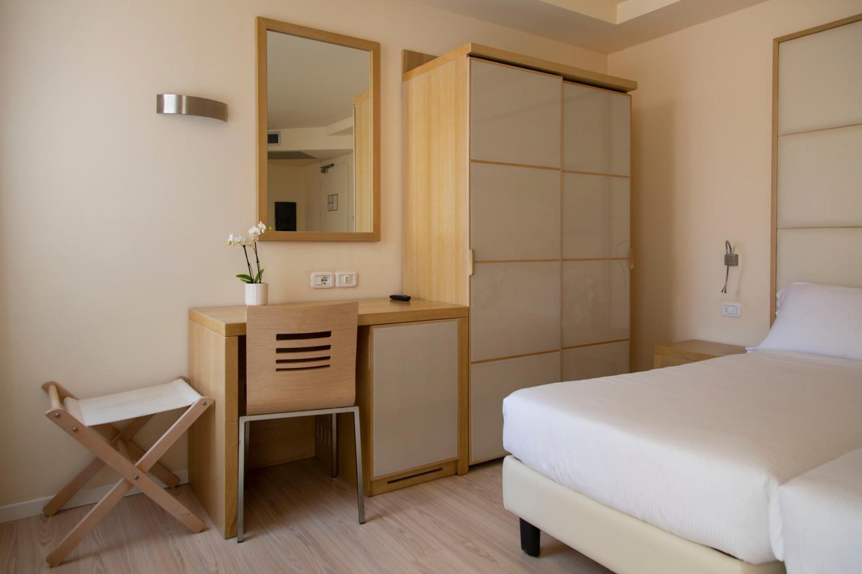 Standard Room - Photo 4