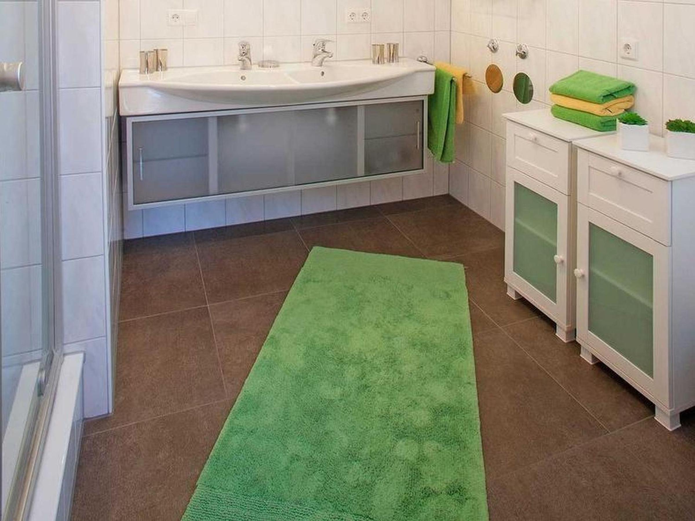Two-Bedroom Deluxe Apartment with Garden View photo 3