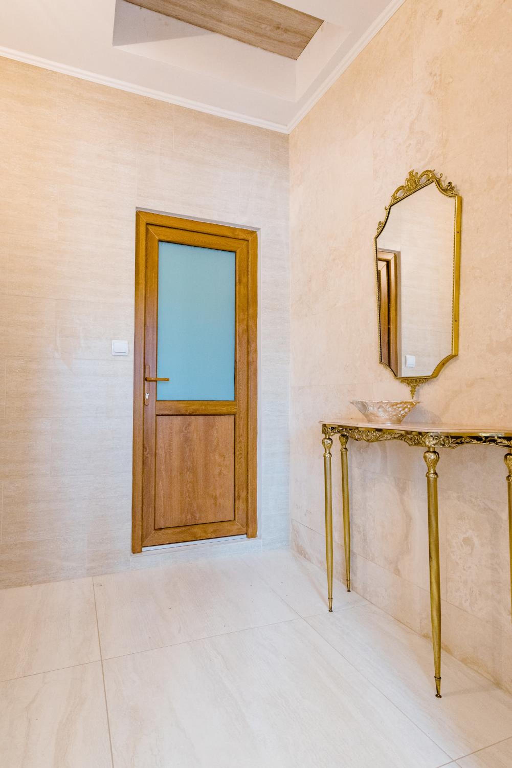 Villa - Photo 14