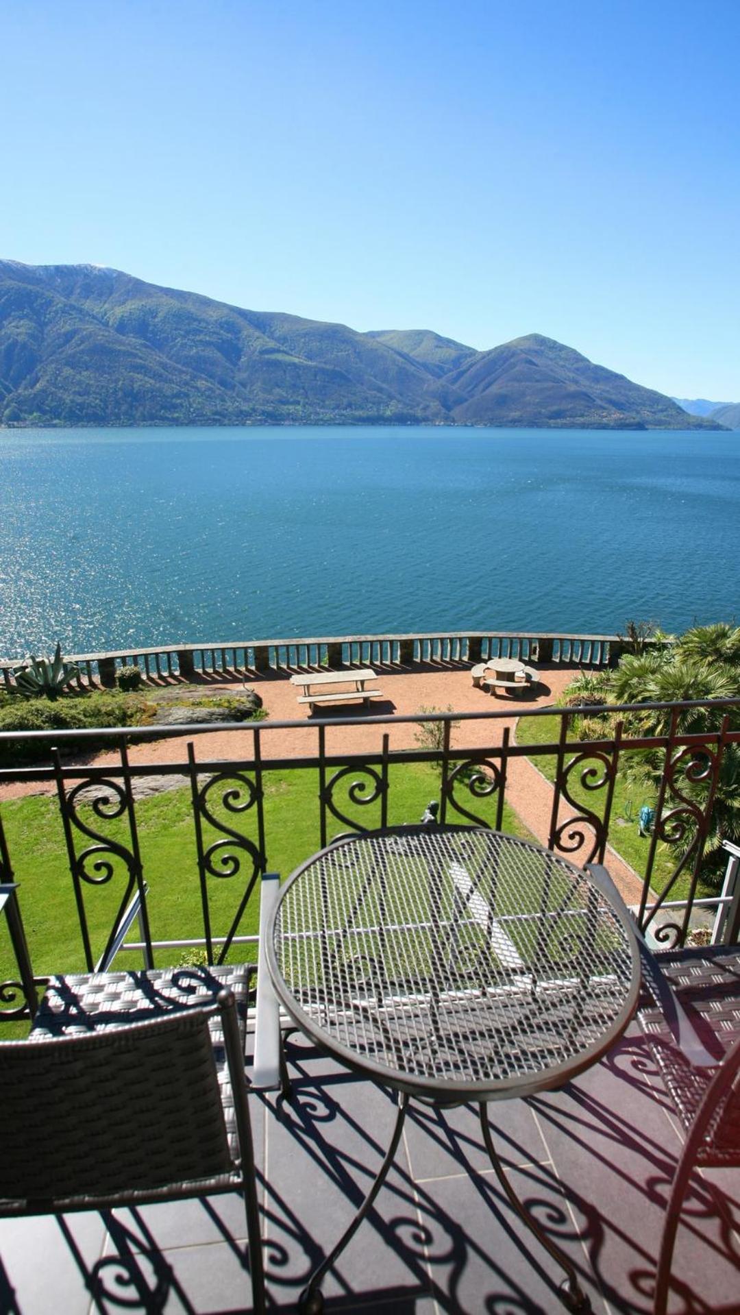 Junior Suite with Lake View - Photo 7