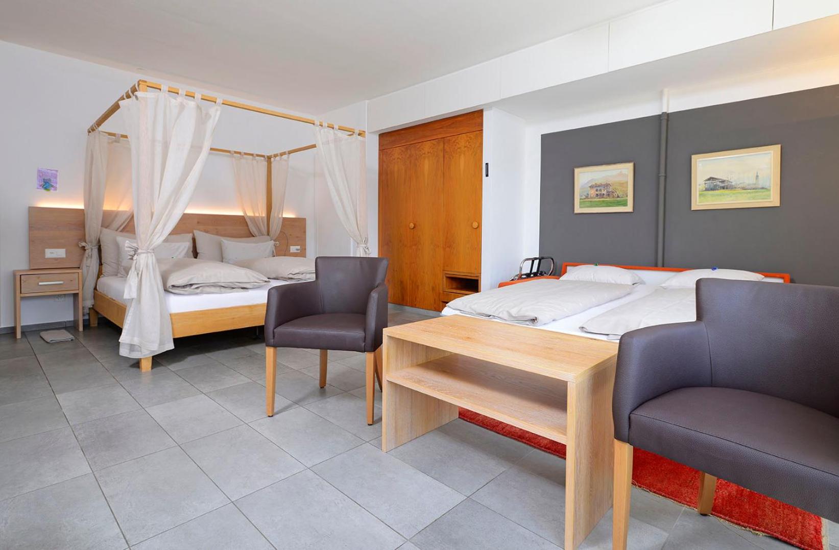 Junior Suite with Lake View - Photo 36