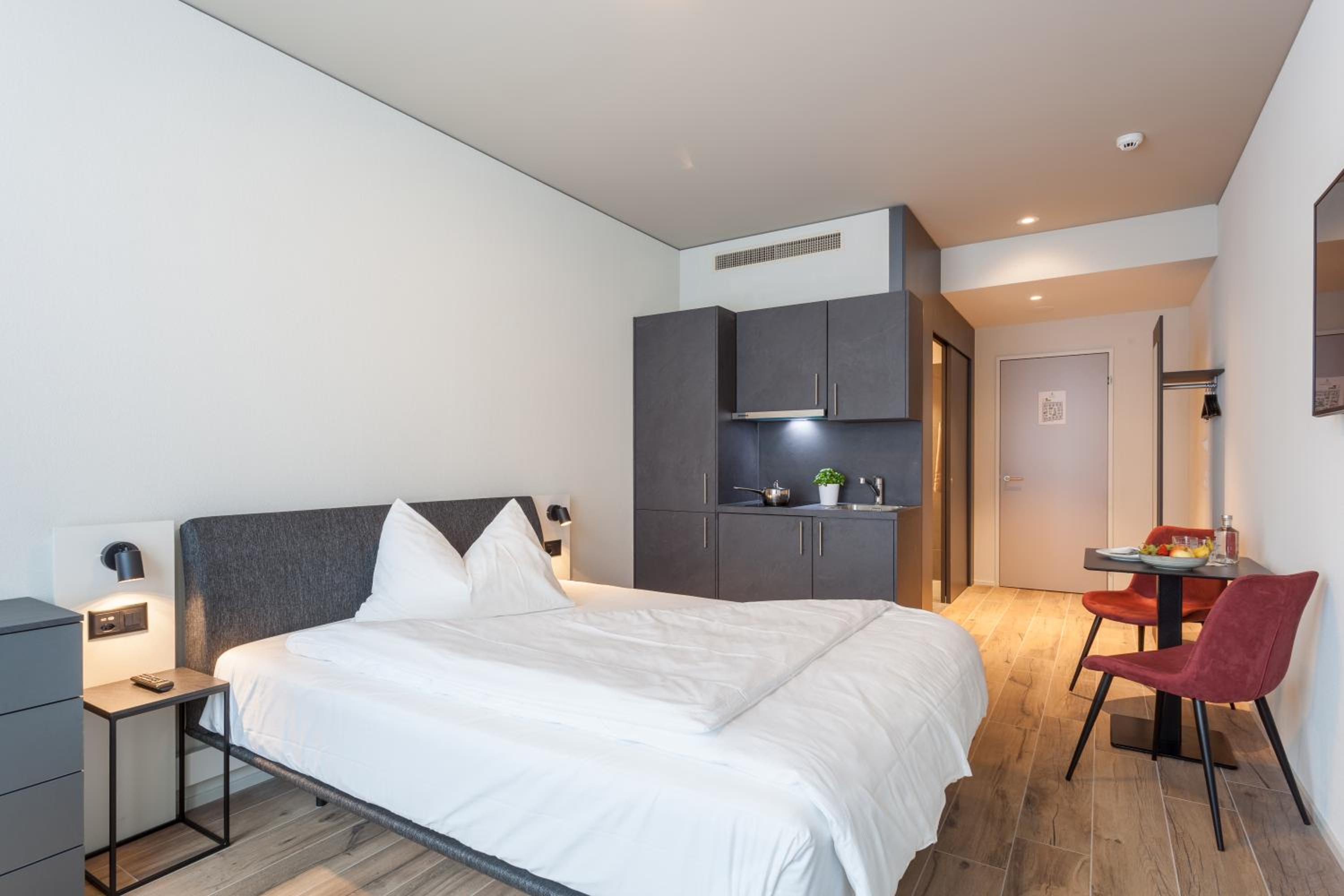 Deluxe Double Room with Air Conditioning incl. Parking - Photo 4