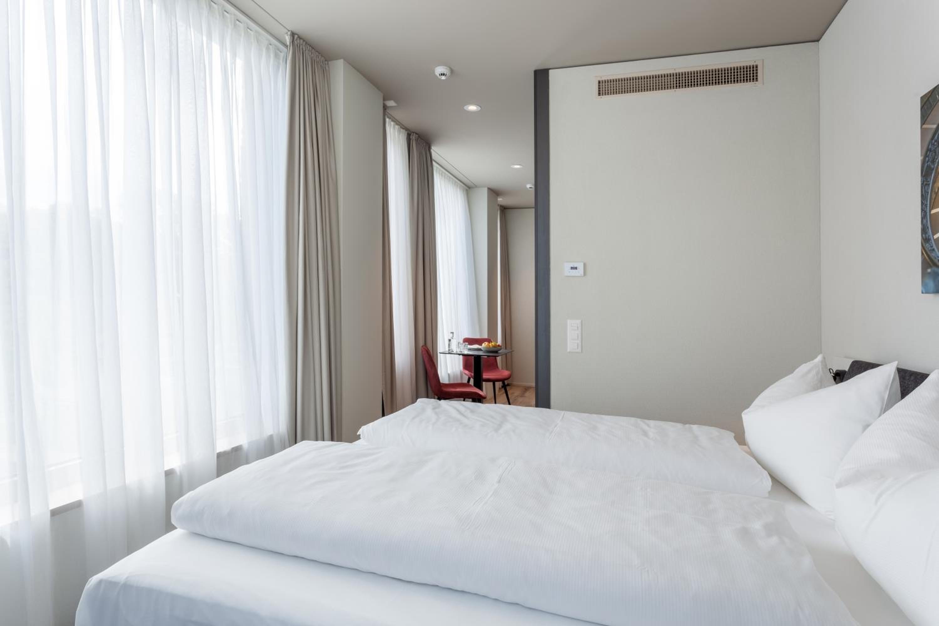 Deluxe Double Room with Air Conditioning incl. Parking - Photo 3
