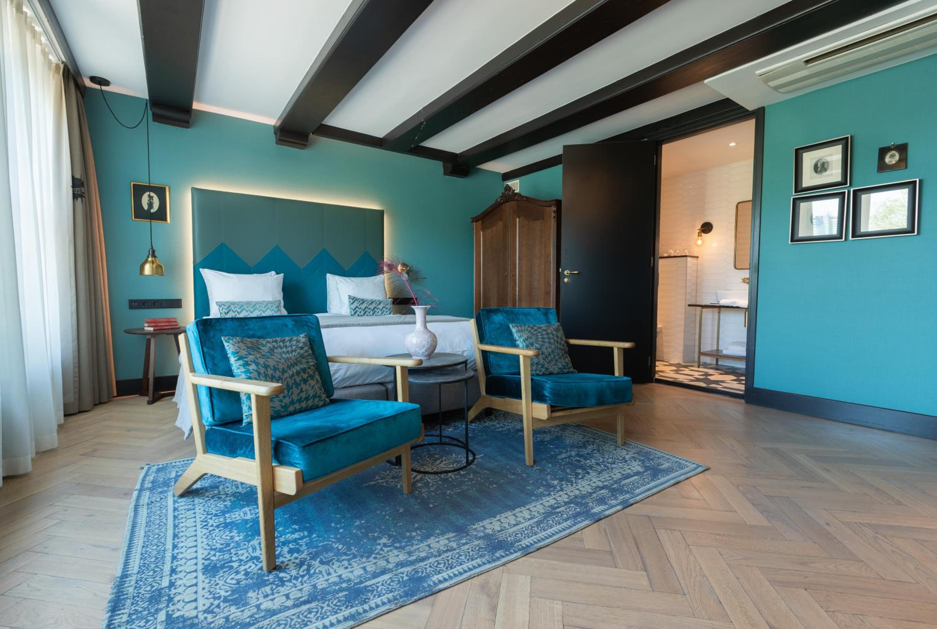 King Room