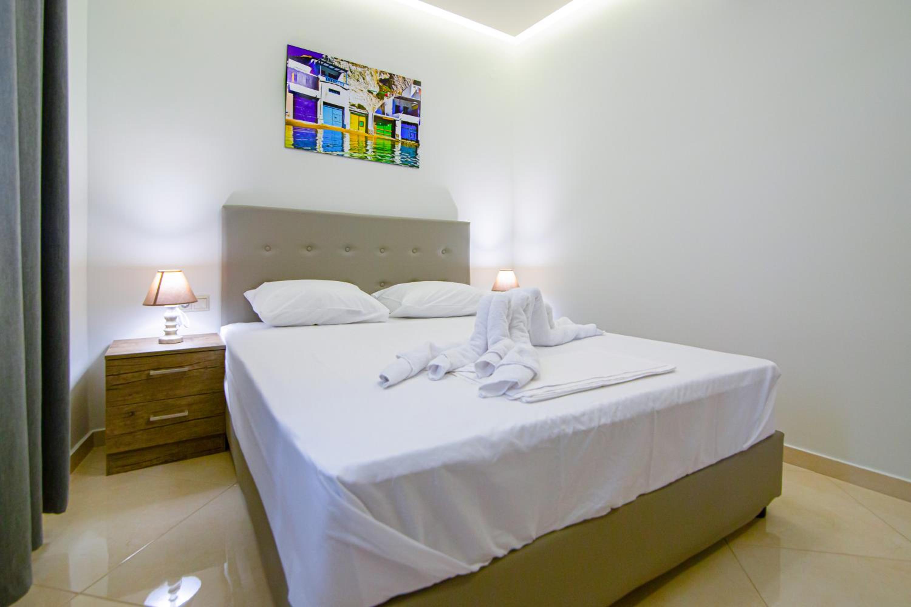 Luxury One-Bedroom Apartment