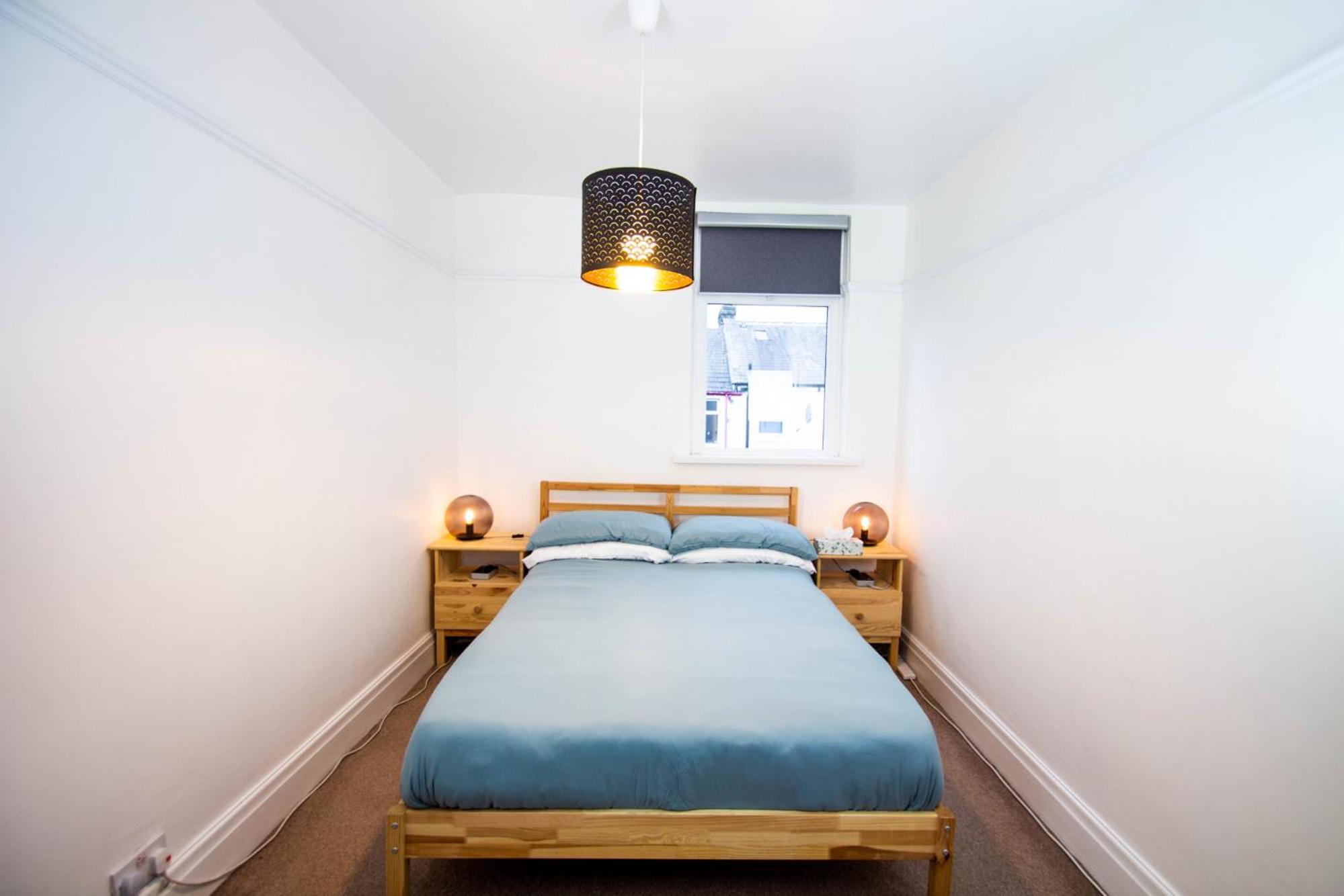 Three-Bedroom Townhouse - Photo 6