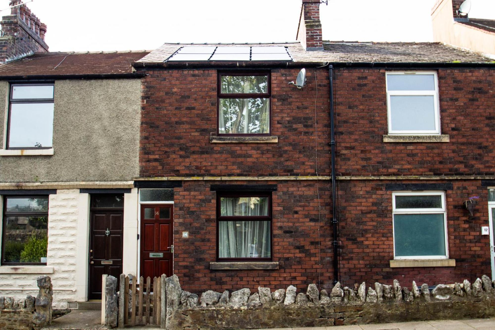 Three-Bedroom Townhouse - Photo 9
