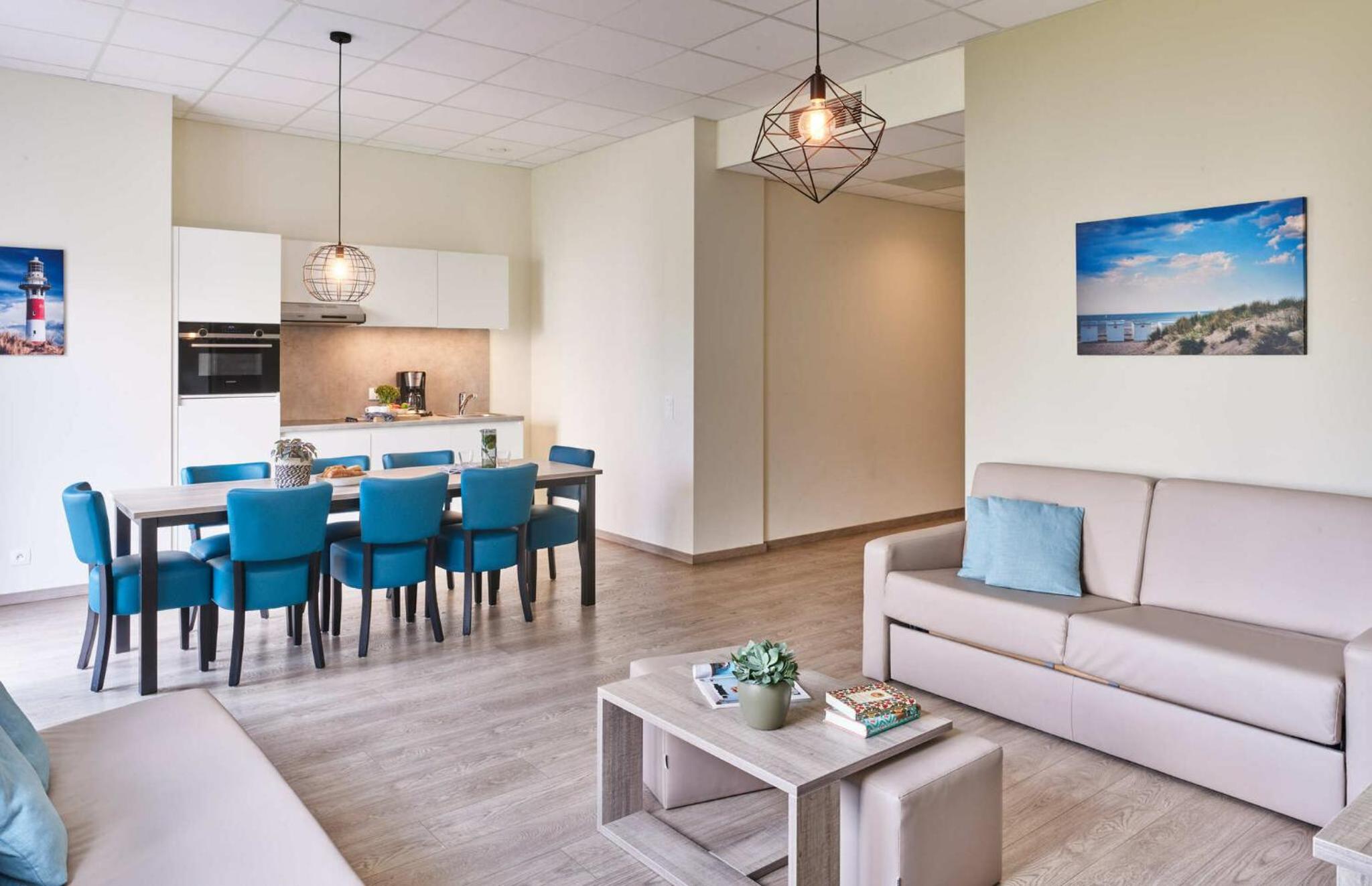 Family Suite | 4 Adults - 3 Children photo 1
