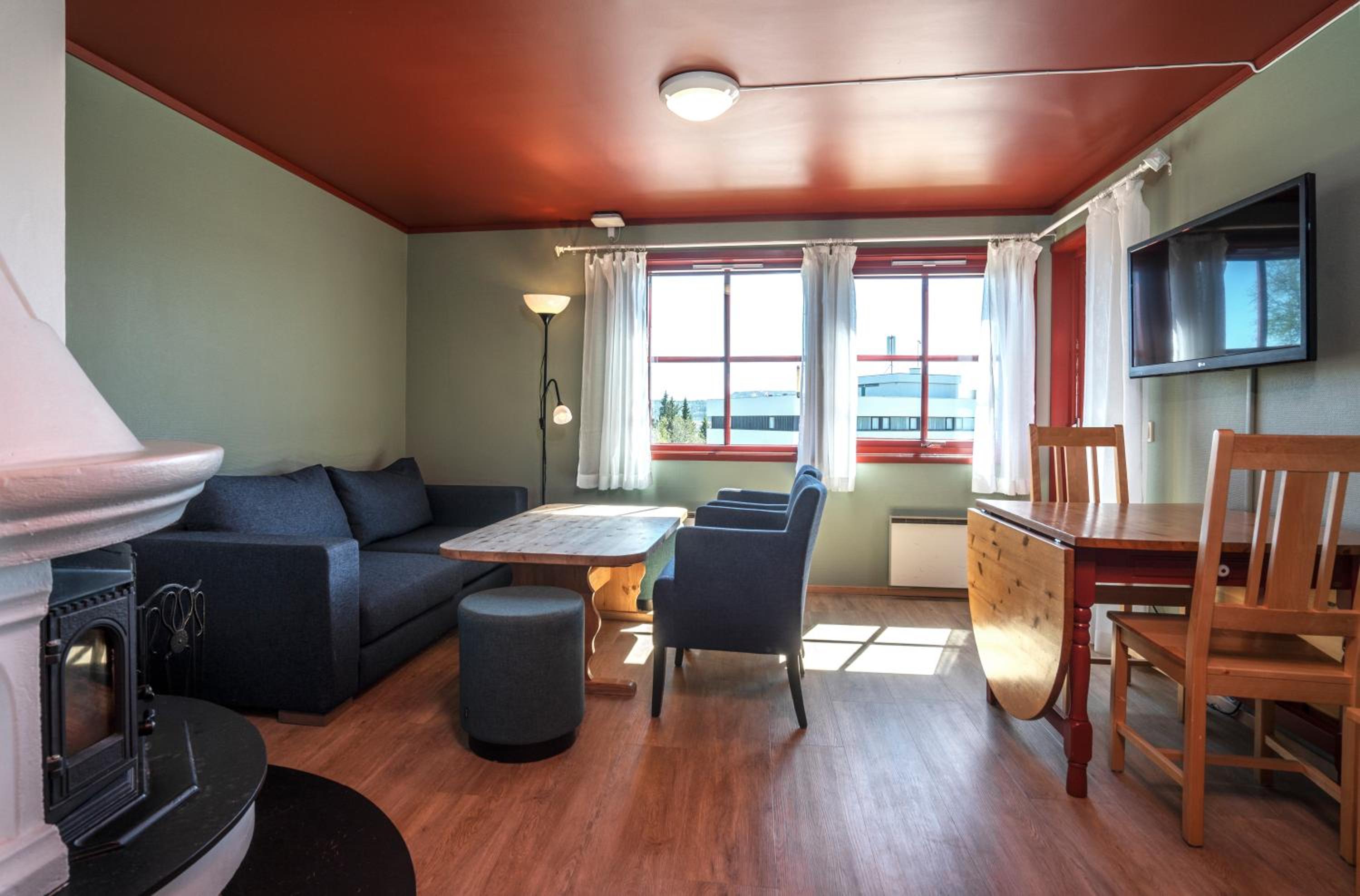 Three-Bedroom Apartment - Photo 1