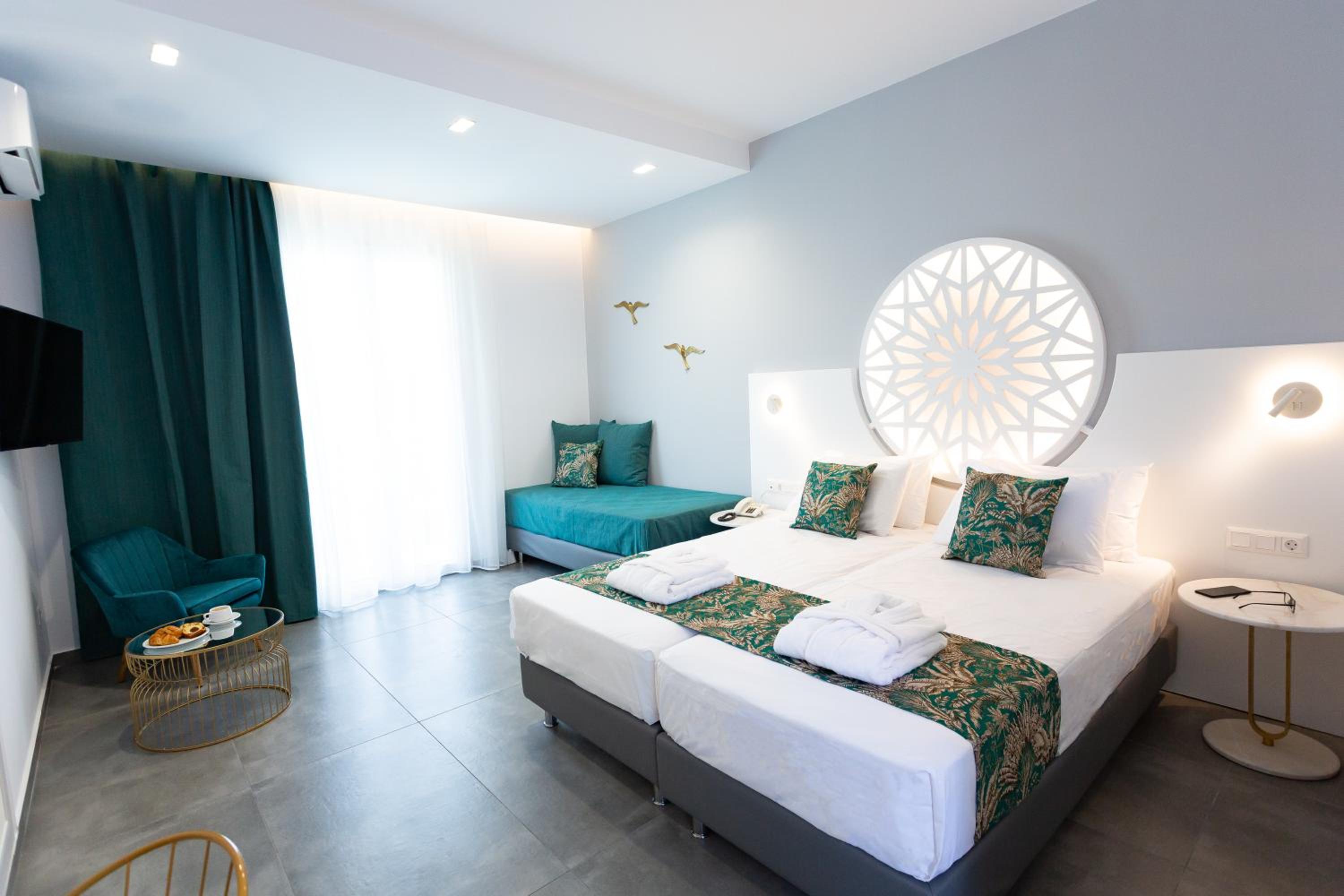 Deluxe Suite