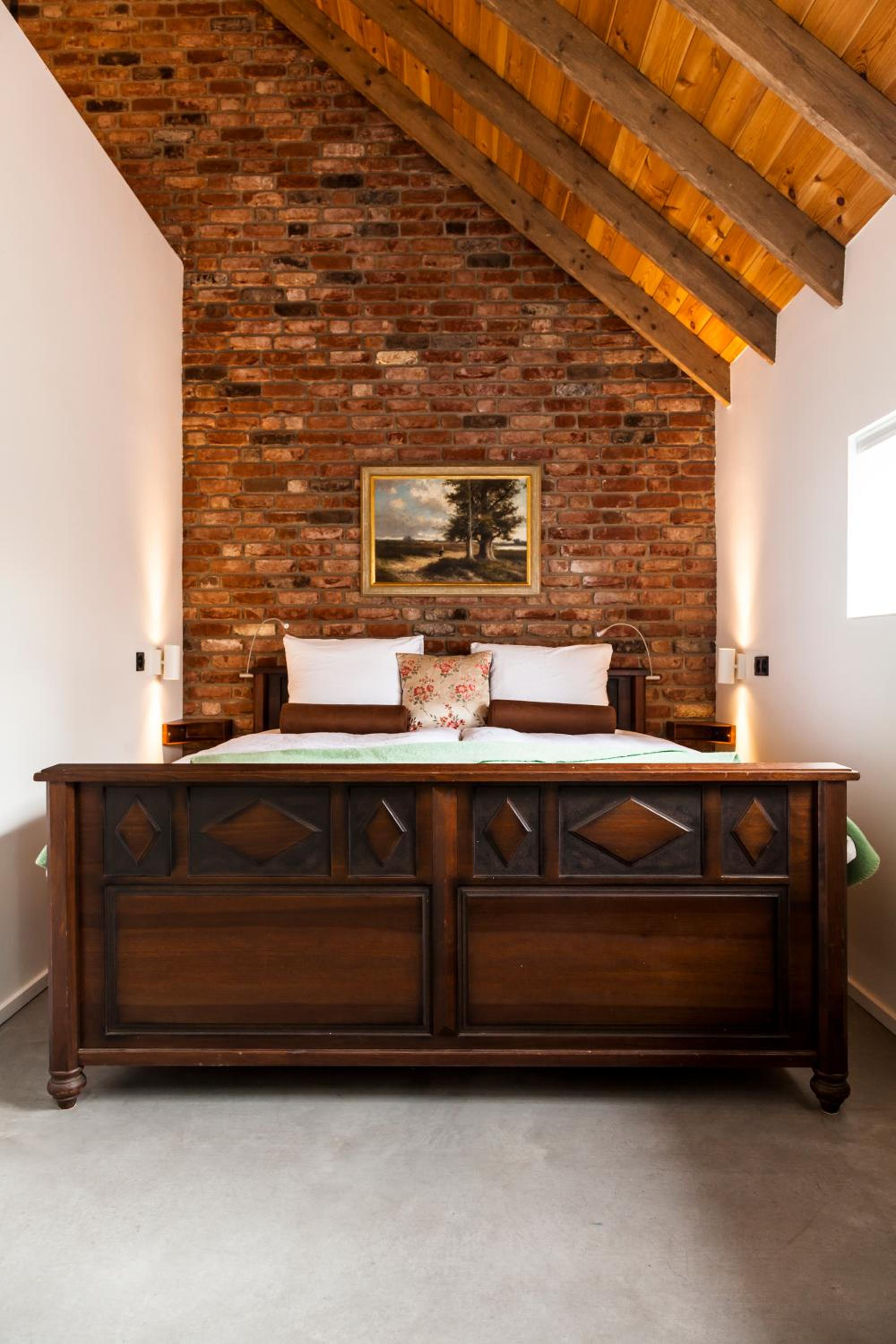 Deluxe King Room photo 1