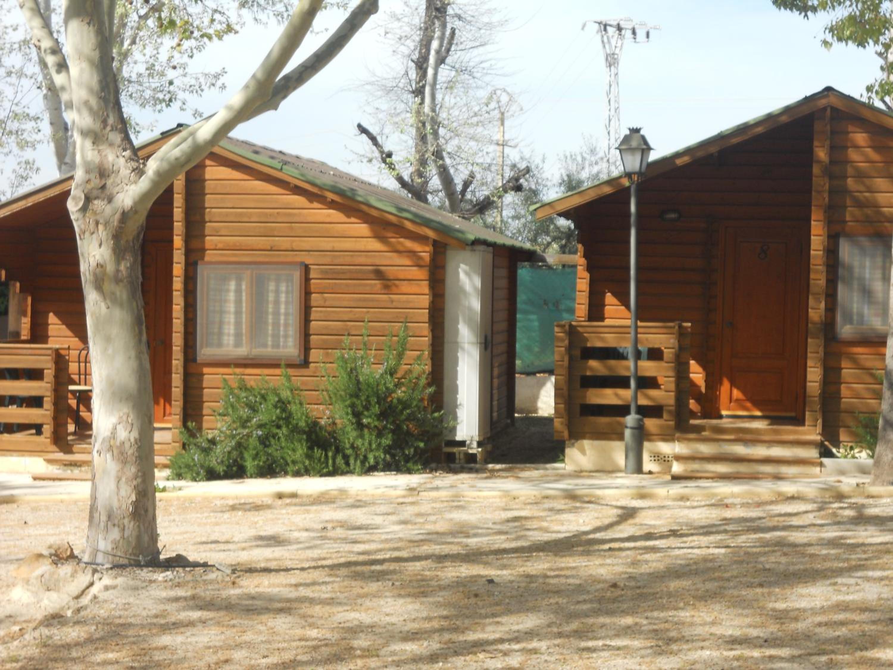 Two-Bedroom Bungalow With Kitchen 6 Adults photo 3