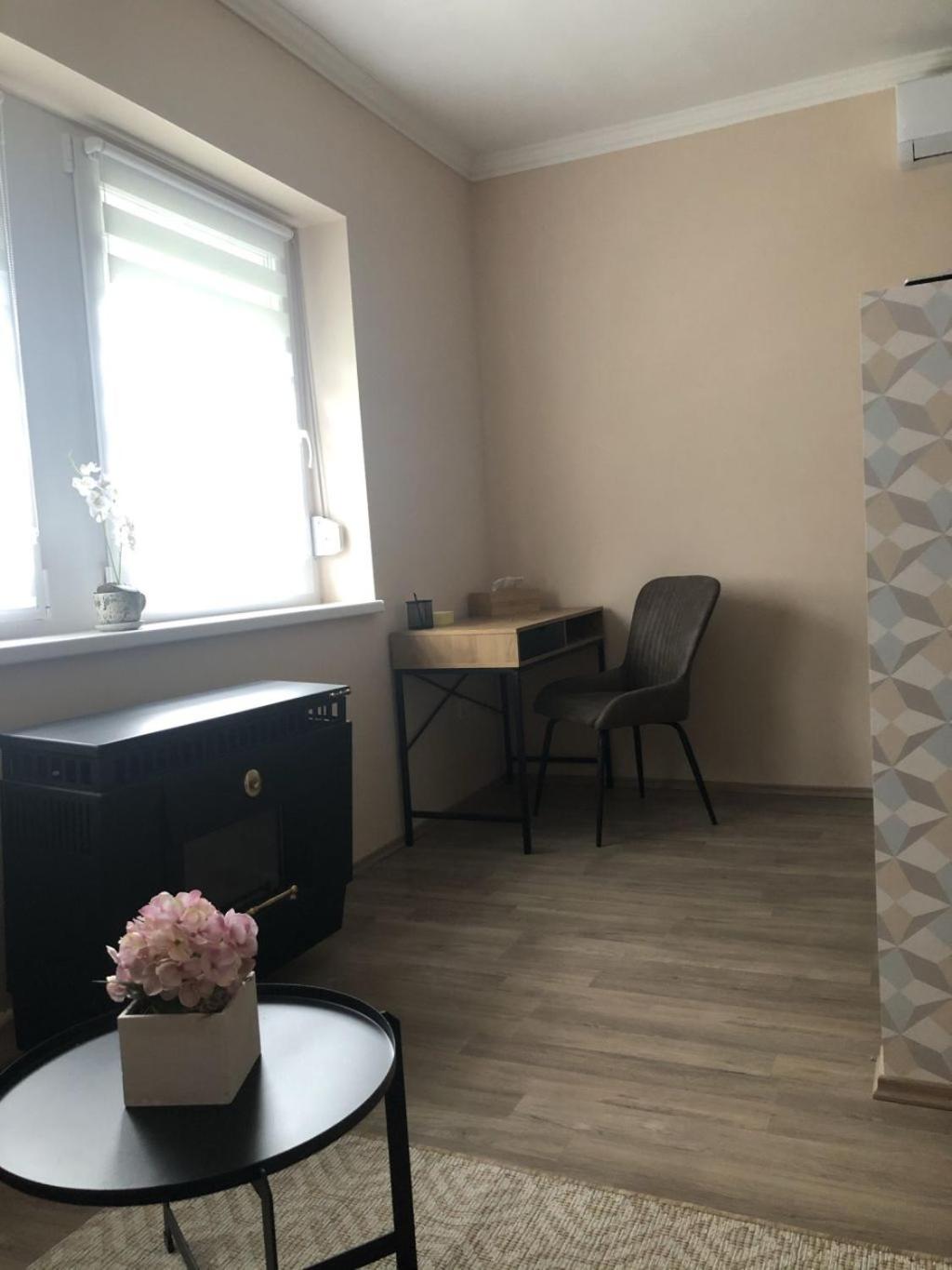 Two-Bedroom Apartment - Photo 3