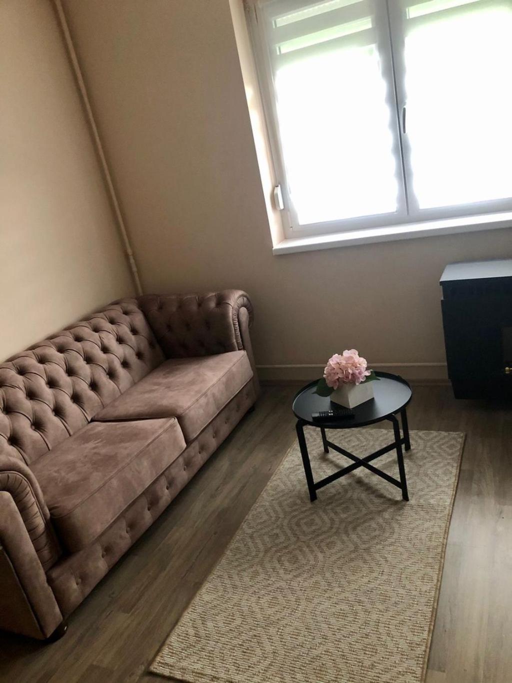 Two-Bedroom Apartment - Photo 21