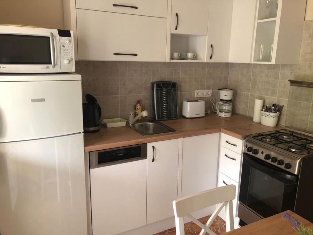 Two-Bedroom Apartment - Photo 25