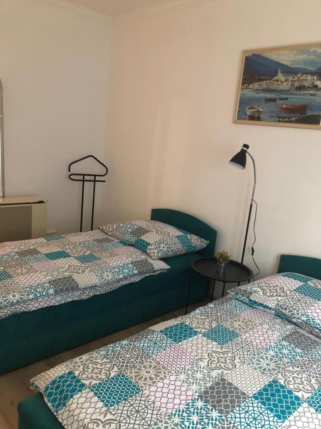 Two-Bedroom Apartment - Photo 31