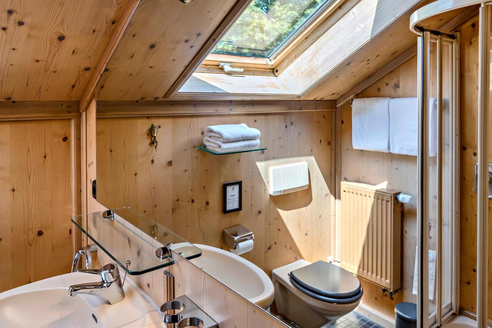 Double Room - Photo 6
