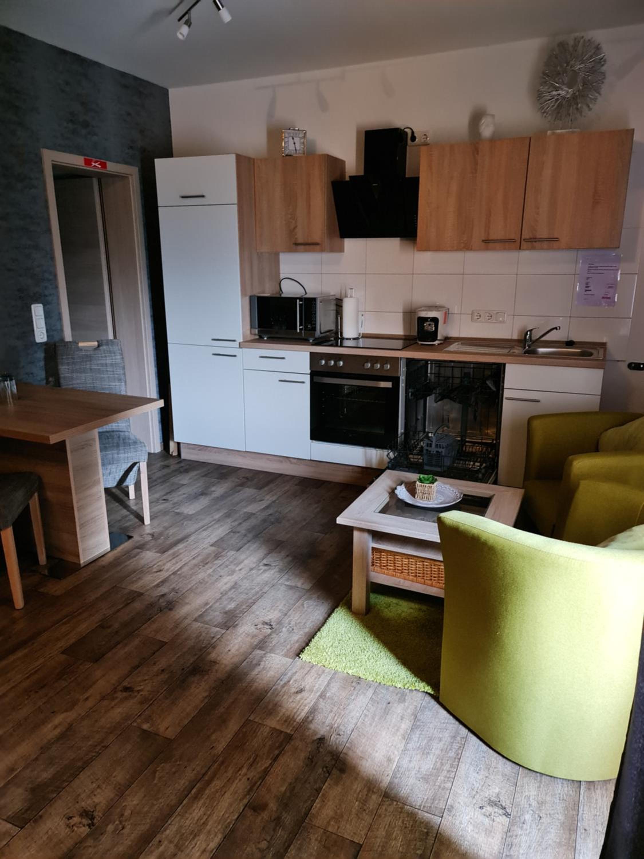 Apartment photo 2