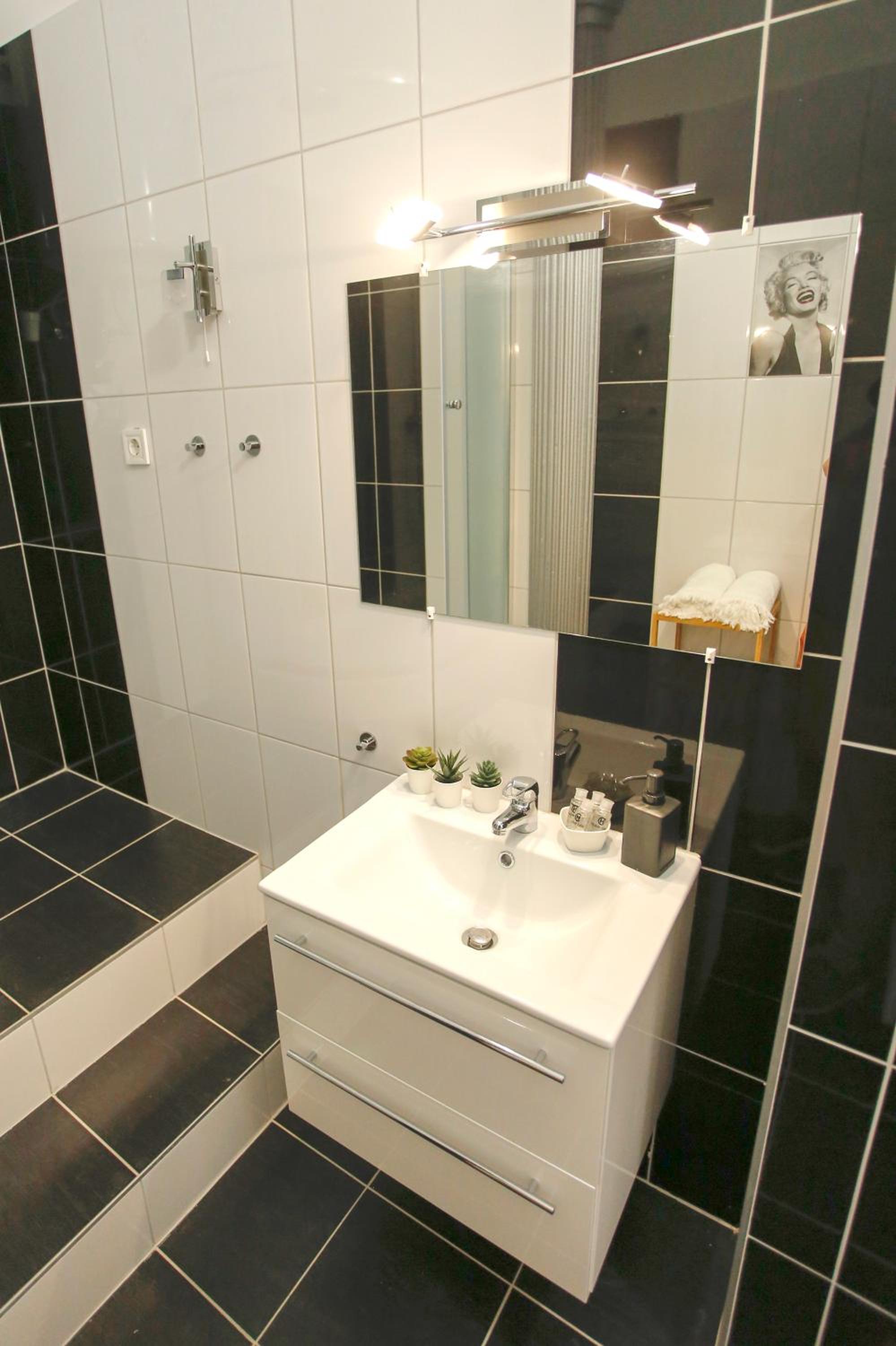 Duplex Apartment - Photo 3