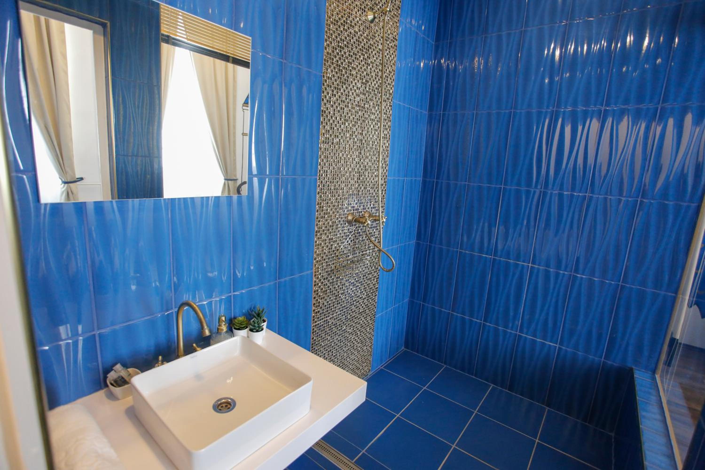 Deluxe Apartment - Photo 9