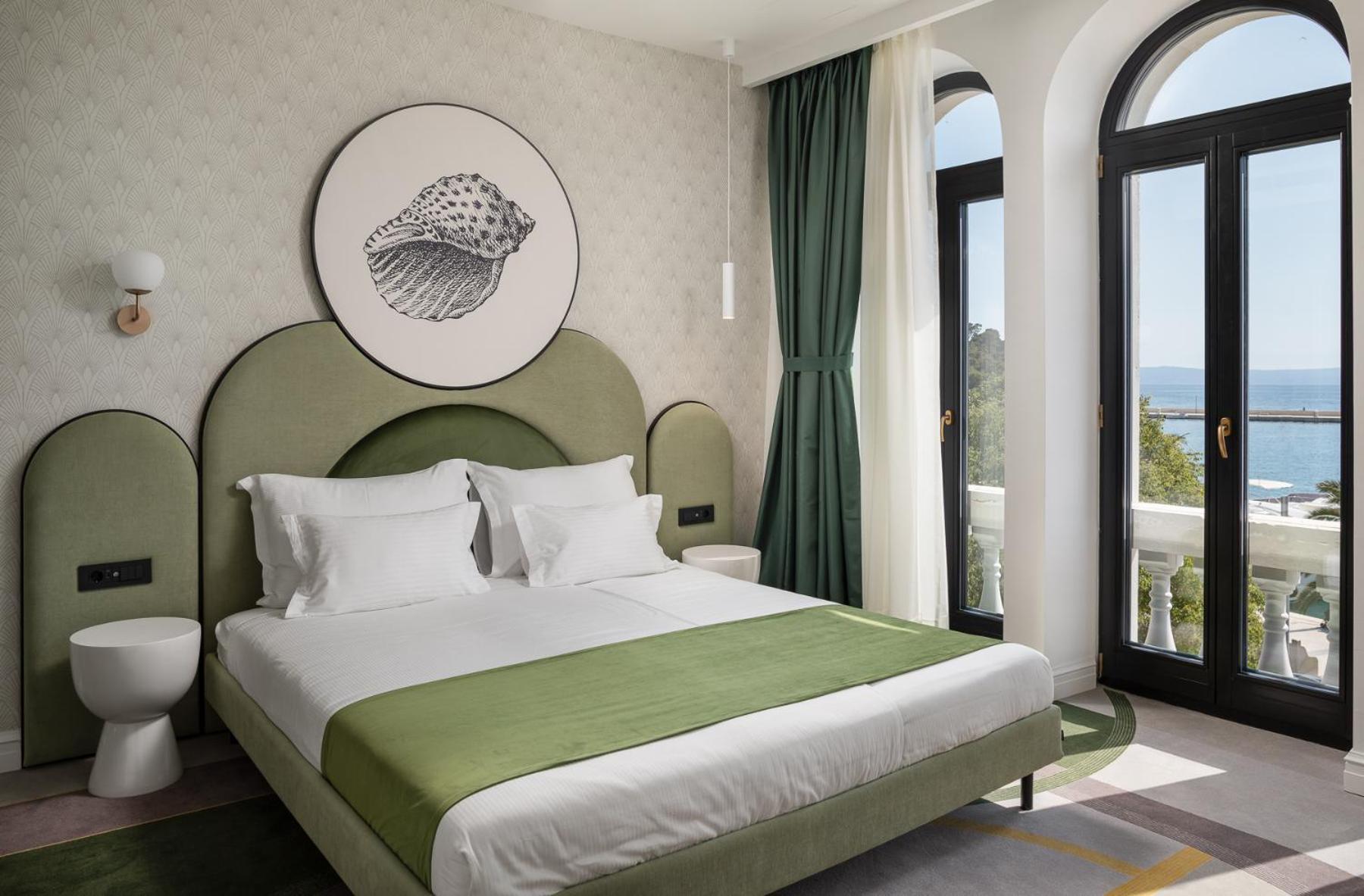 Superior King Room with Sea View