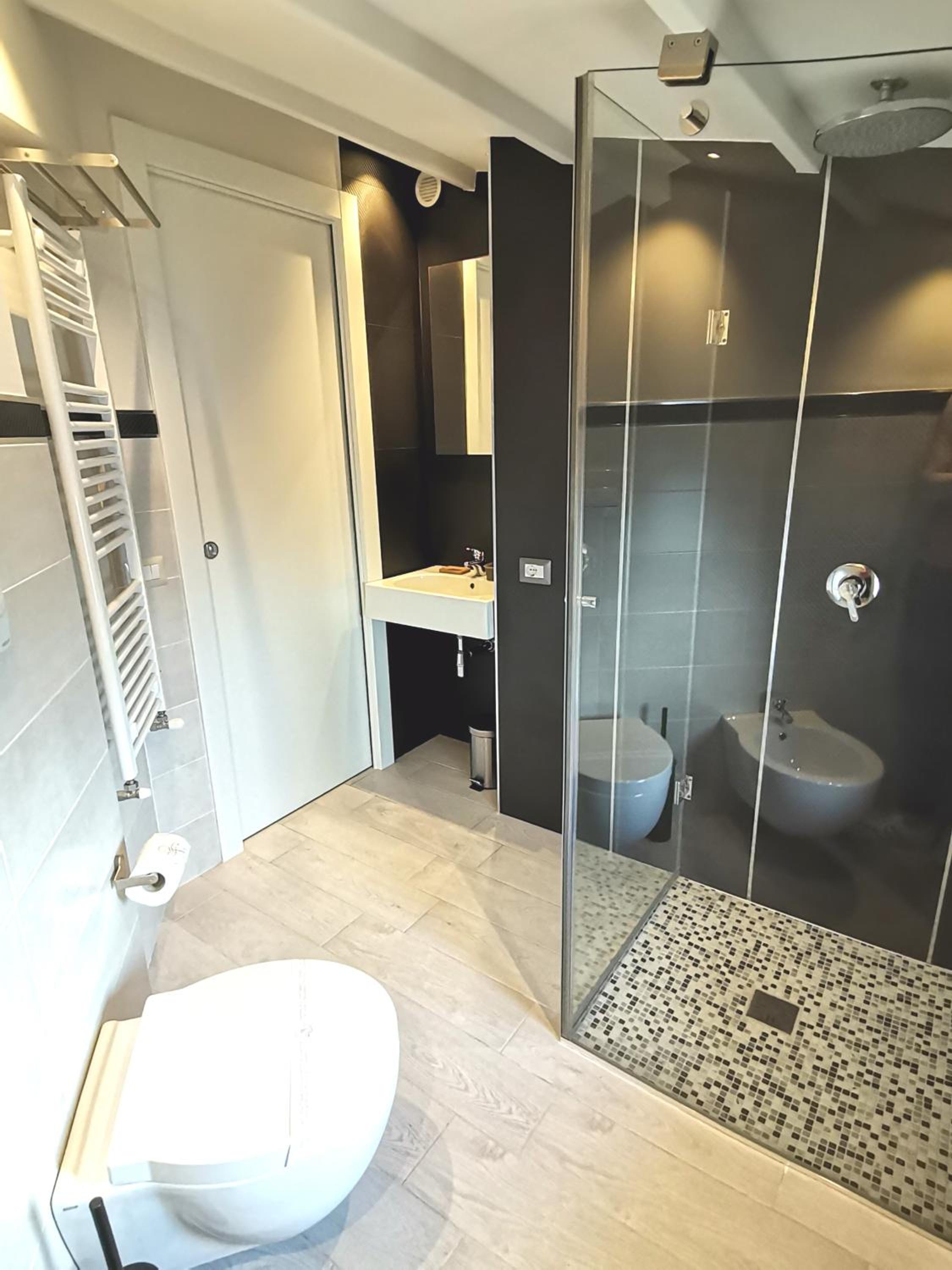 Double Room with Mountain View - Photo 6