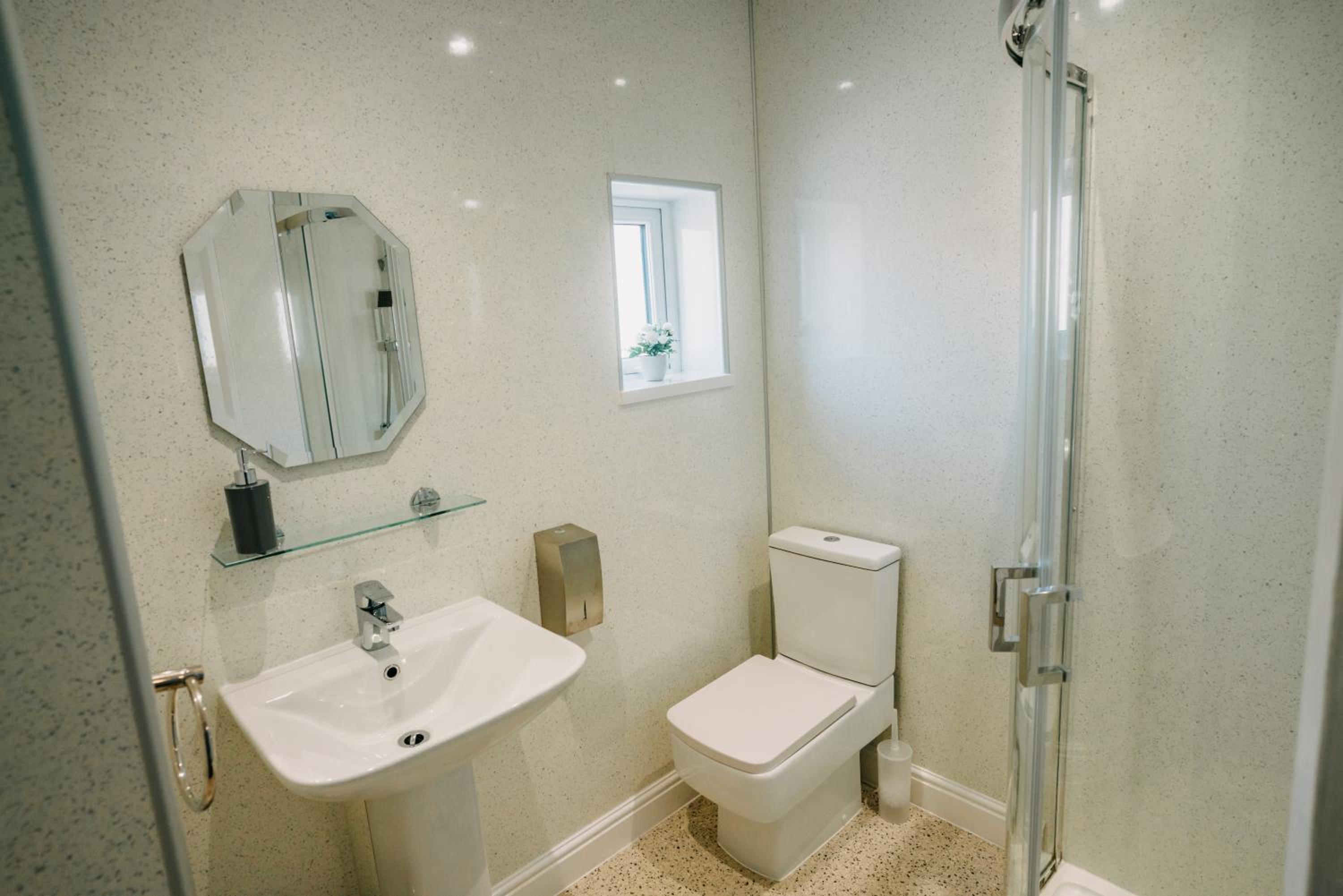 Deluxe Triple Room photo 2