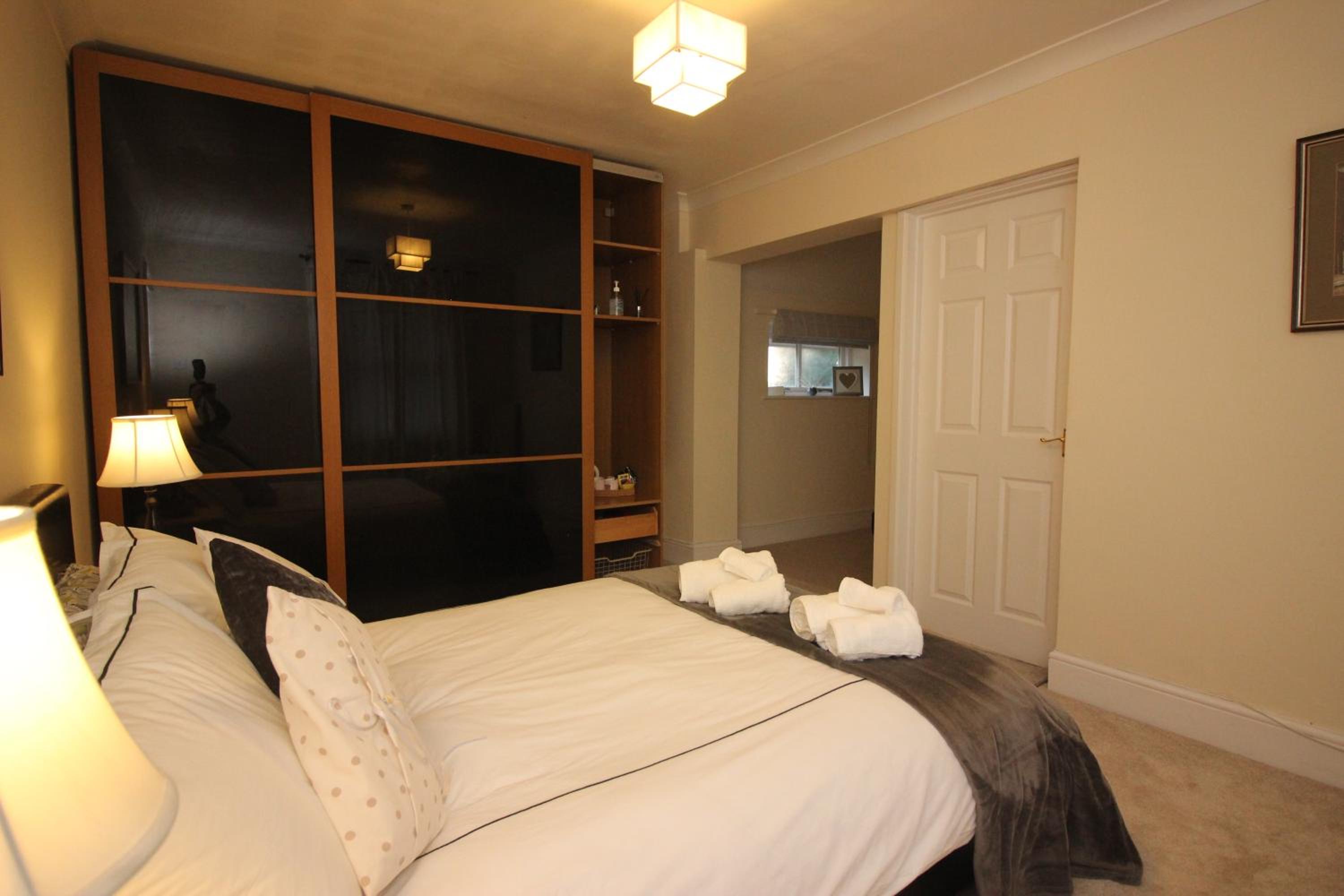 Triple Room with Private Bathroom - Photo 4