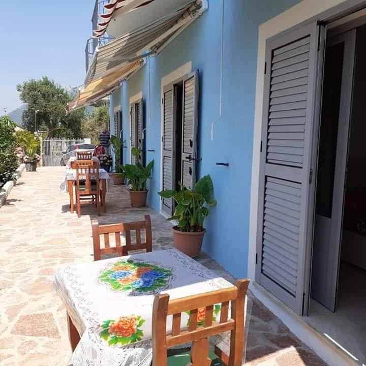 Deluxe Double Room with Balcony and Sea View photo 2
