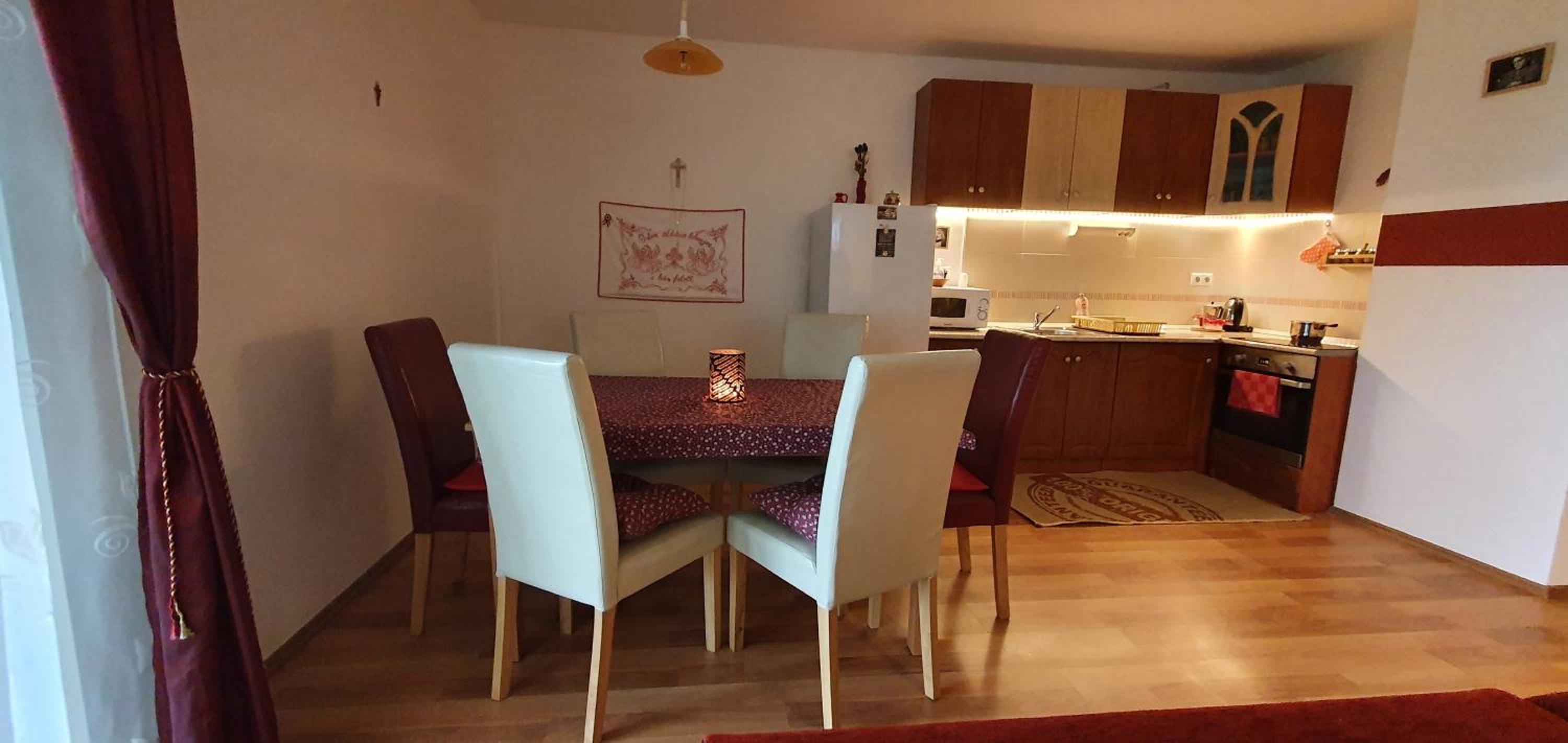 Two-Bedroom Apartment with Lake View - Photo 29