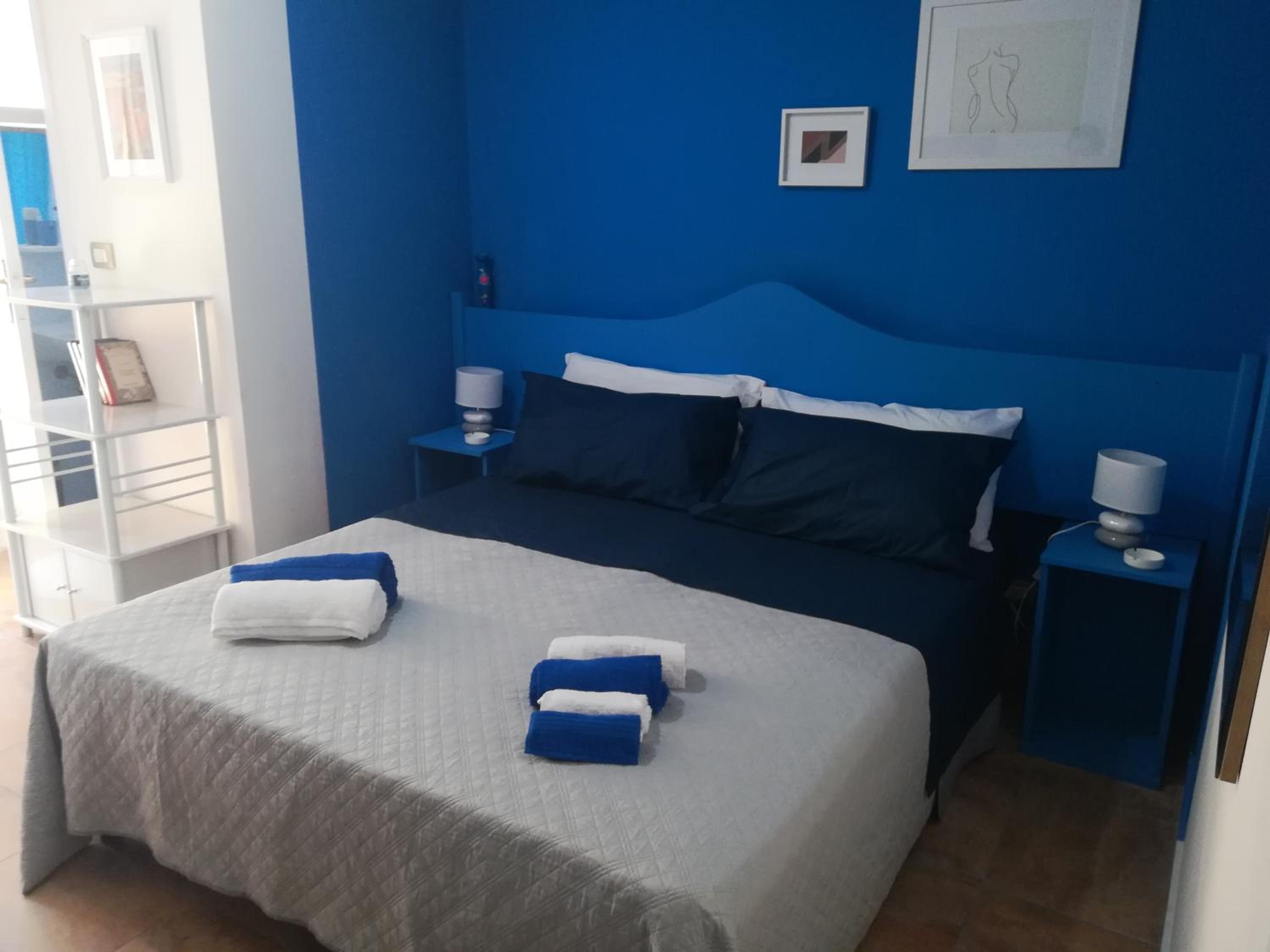 Double Room - Photo 18