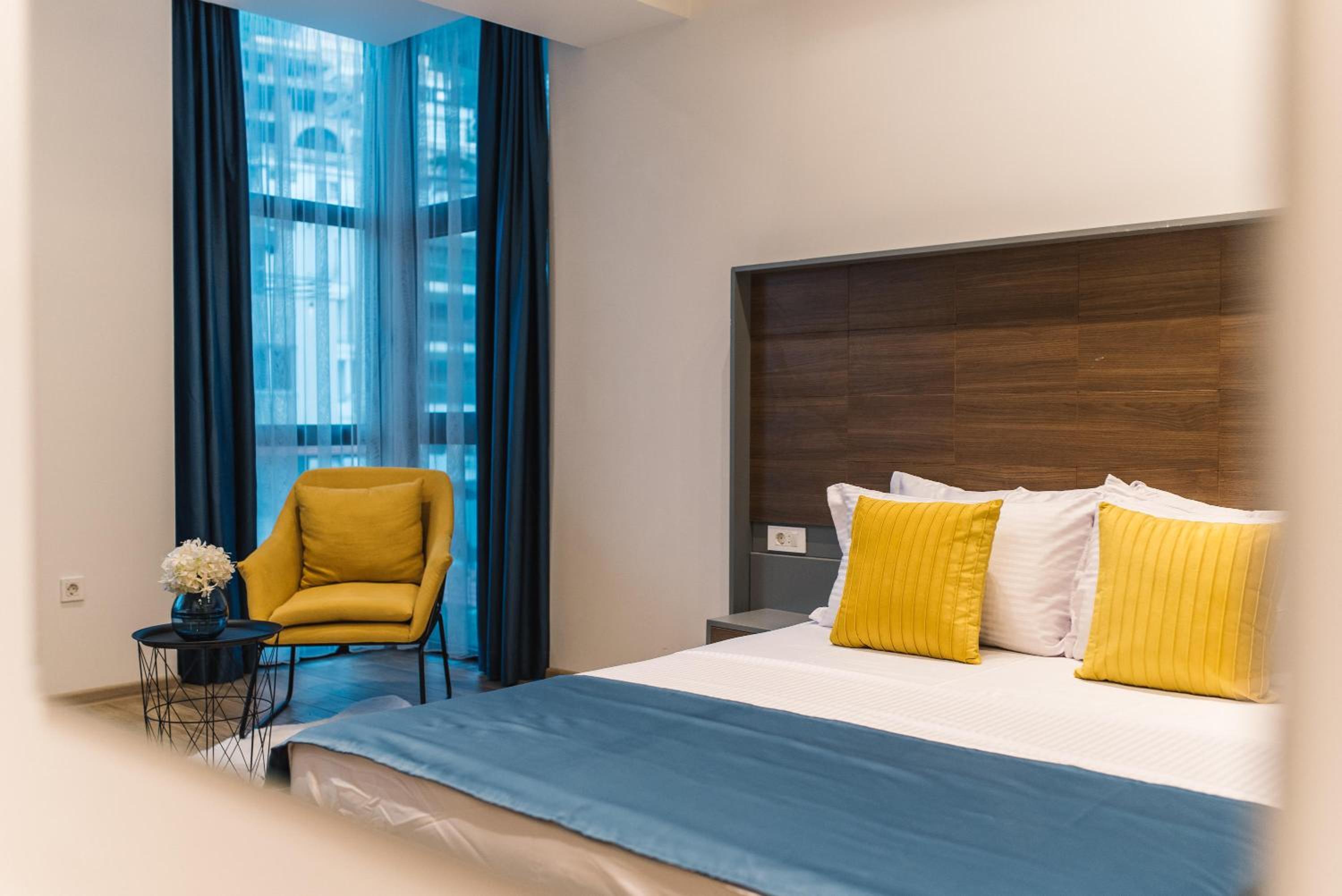 Deluxe Double Room with Balcony and Sea View